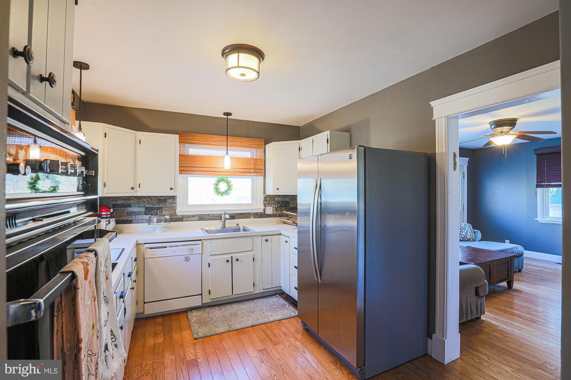 WILLOWDALE - Residential