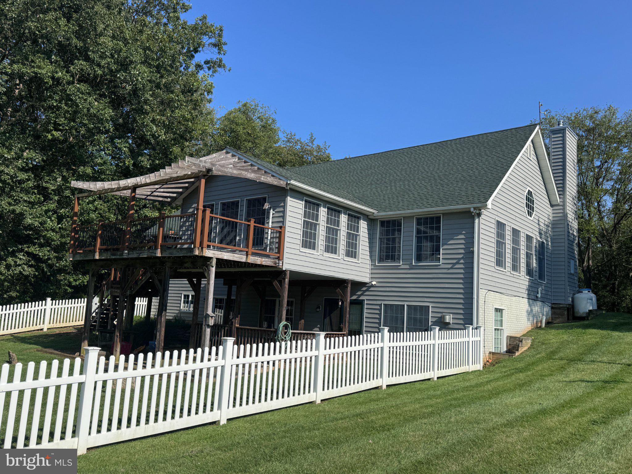 365 LEISURE WAY