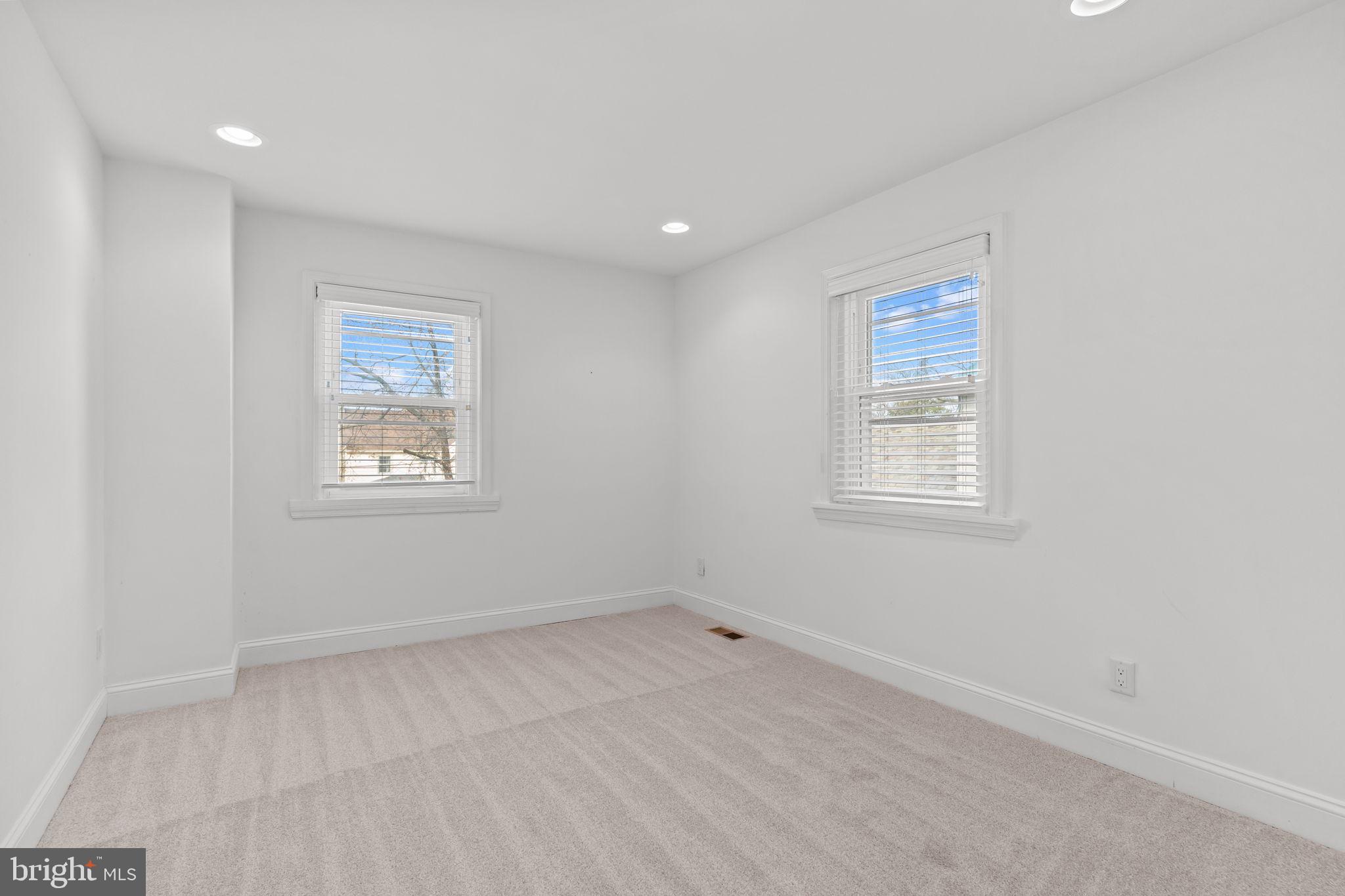 ELKINS PARK - Residential