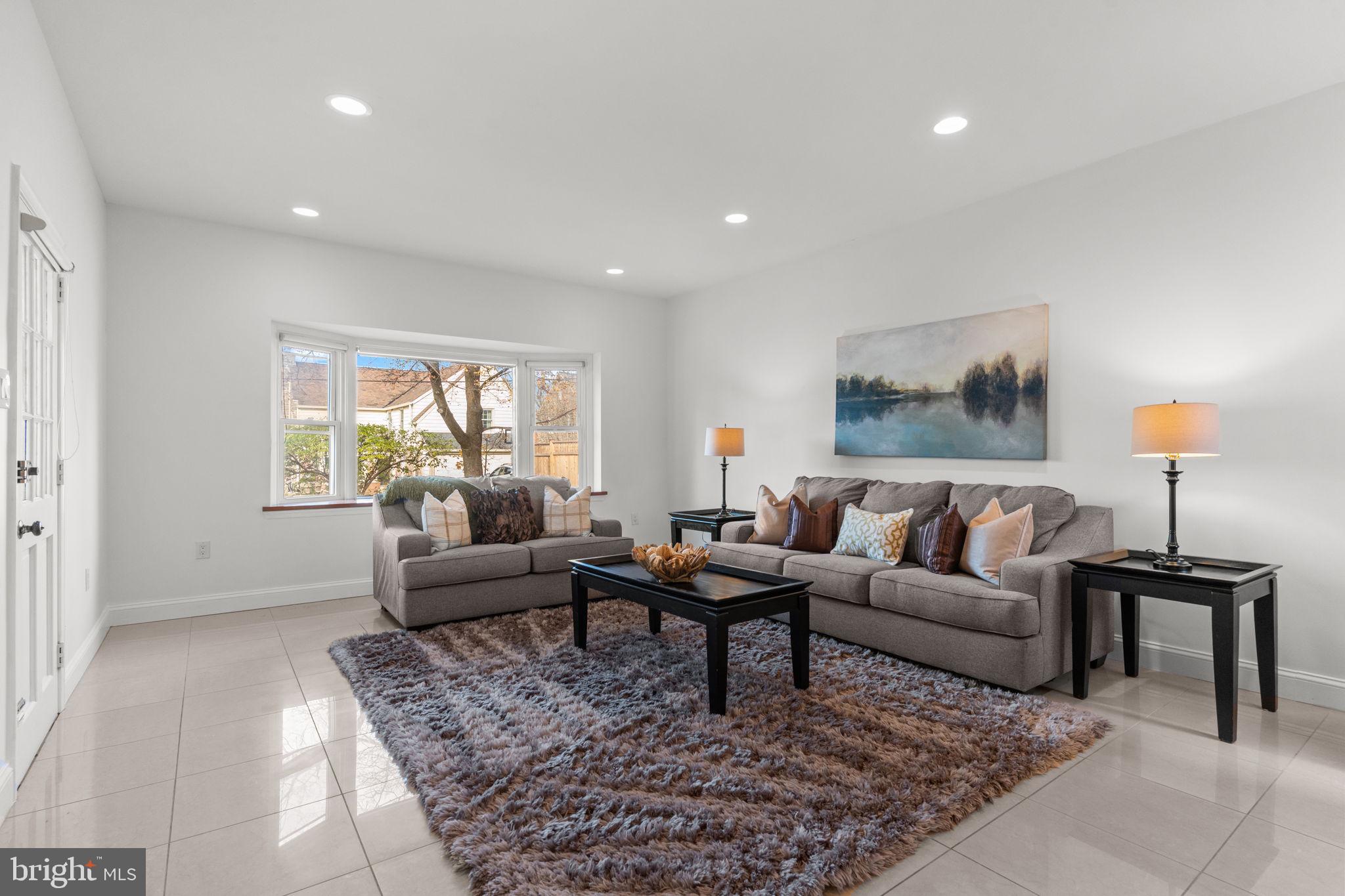 ELKINS PARK - Residential