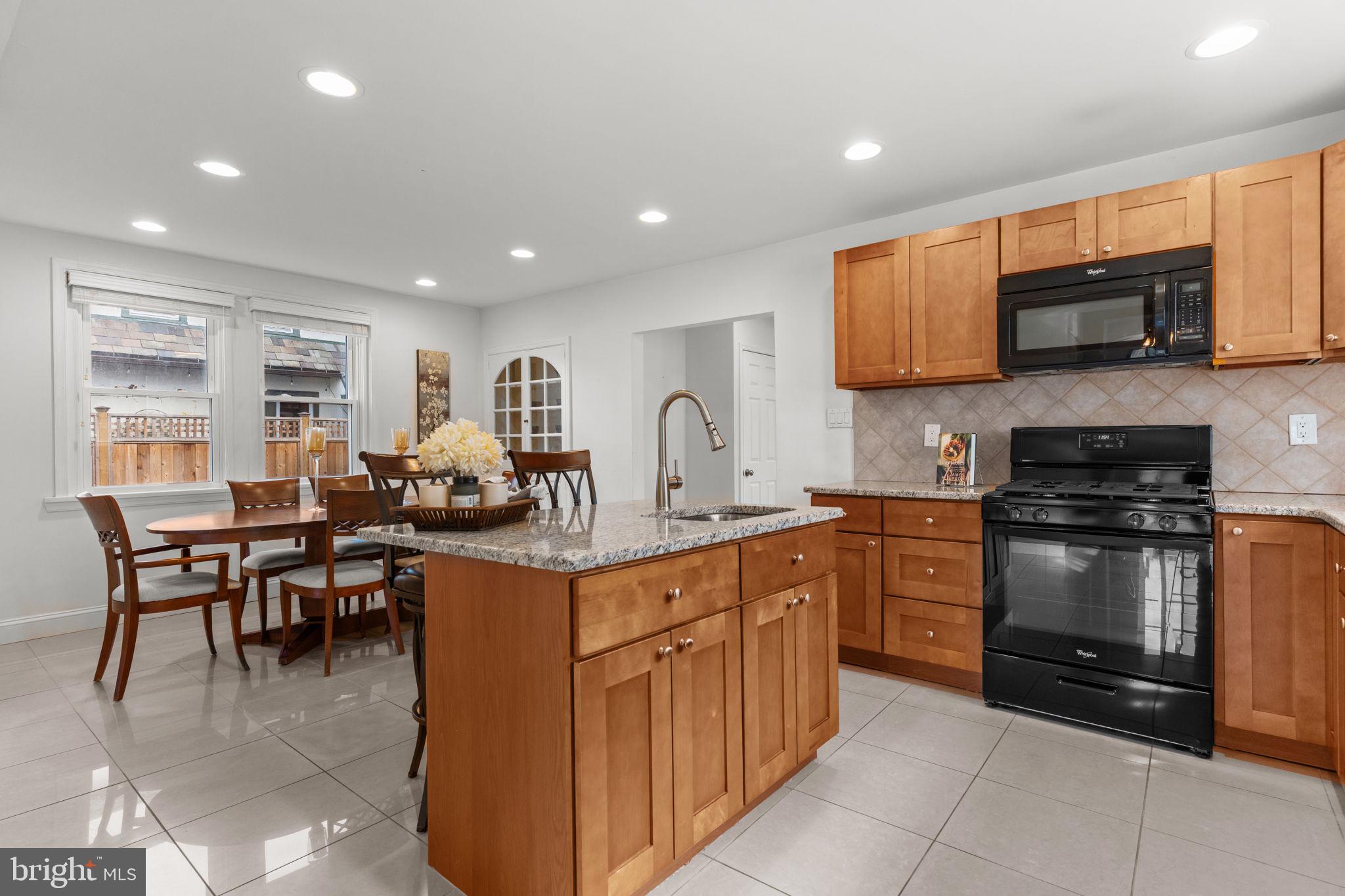 ELKINS PARK - Residential