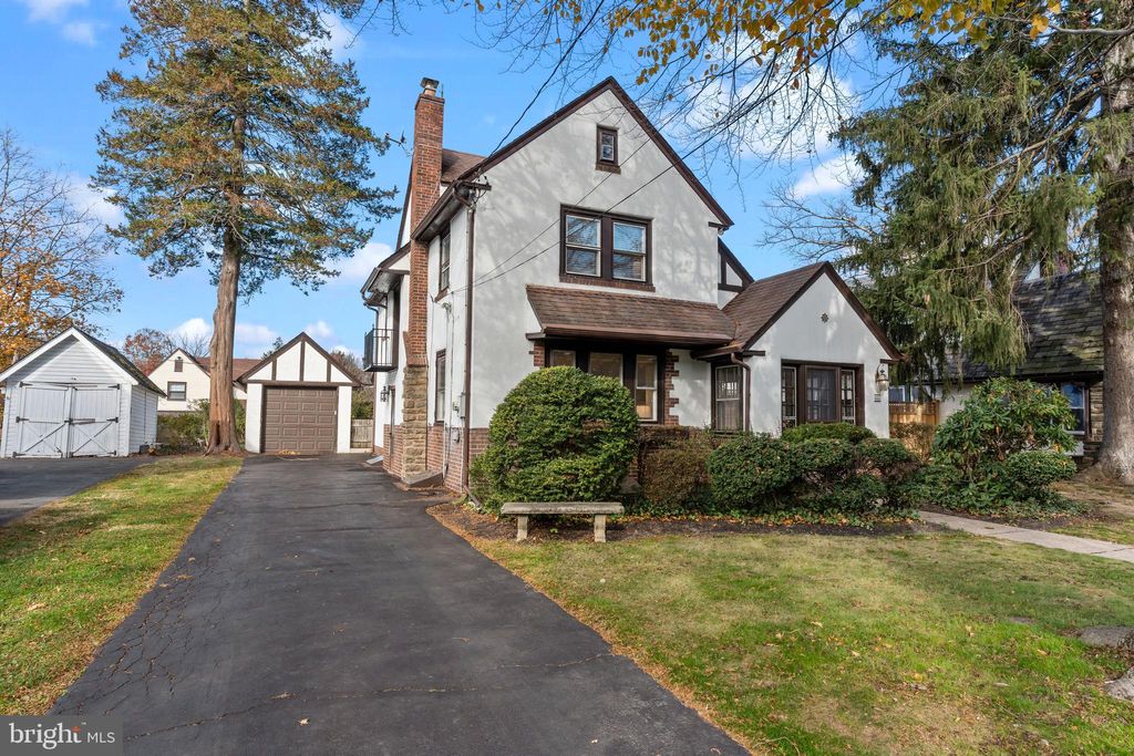 Photo of 8328 Roberts Road, ELKINS PARK, PA 19027 (MLS # PAMC2161904)