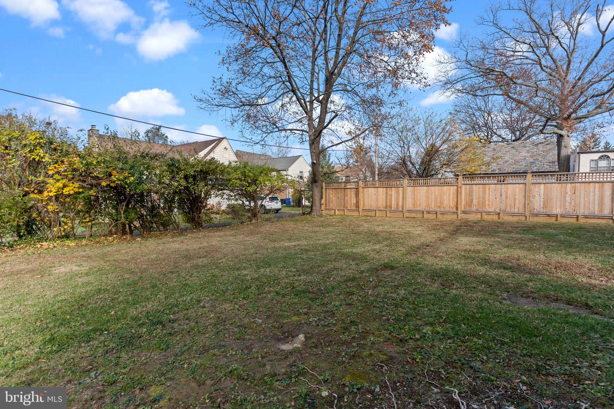 ELKINS PARK - Residential