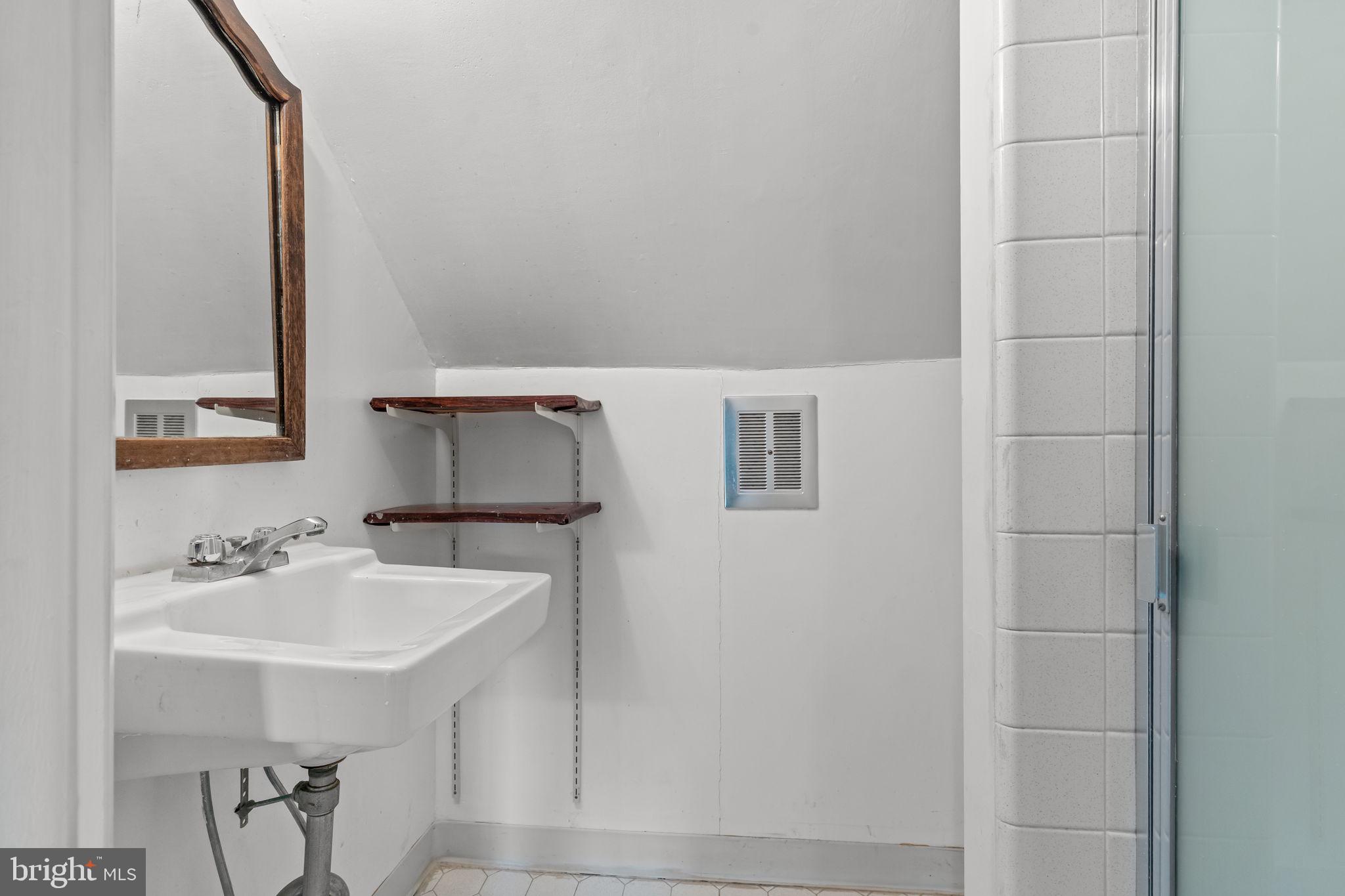 ELKINS PARK - Residential