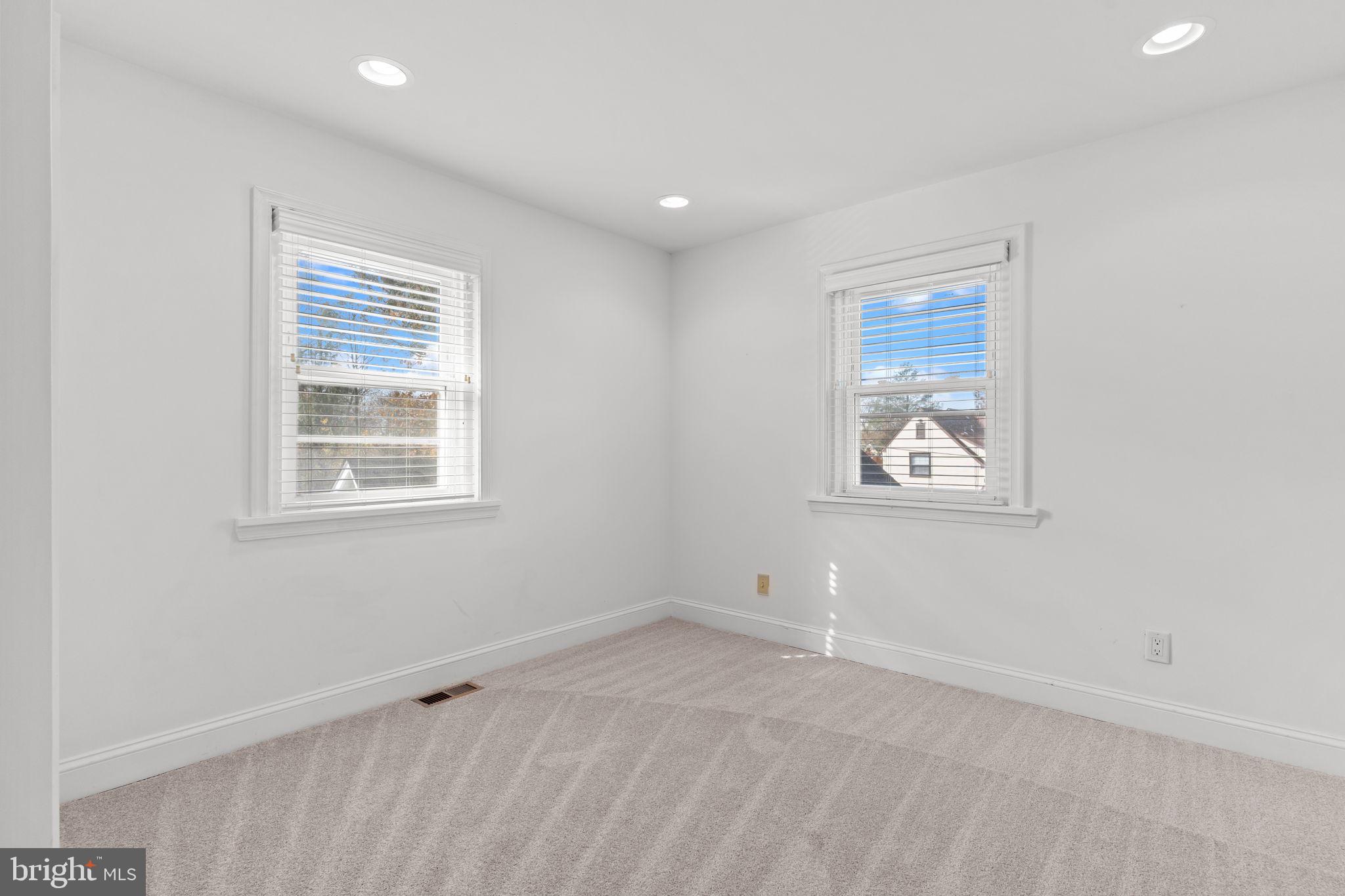 ELKINS PARK - Residential