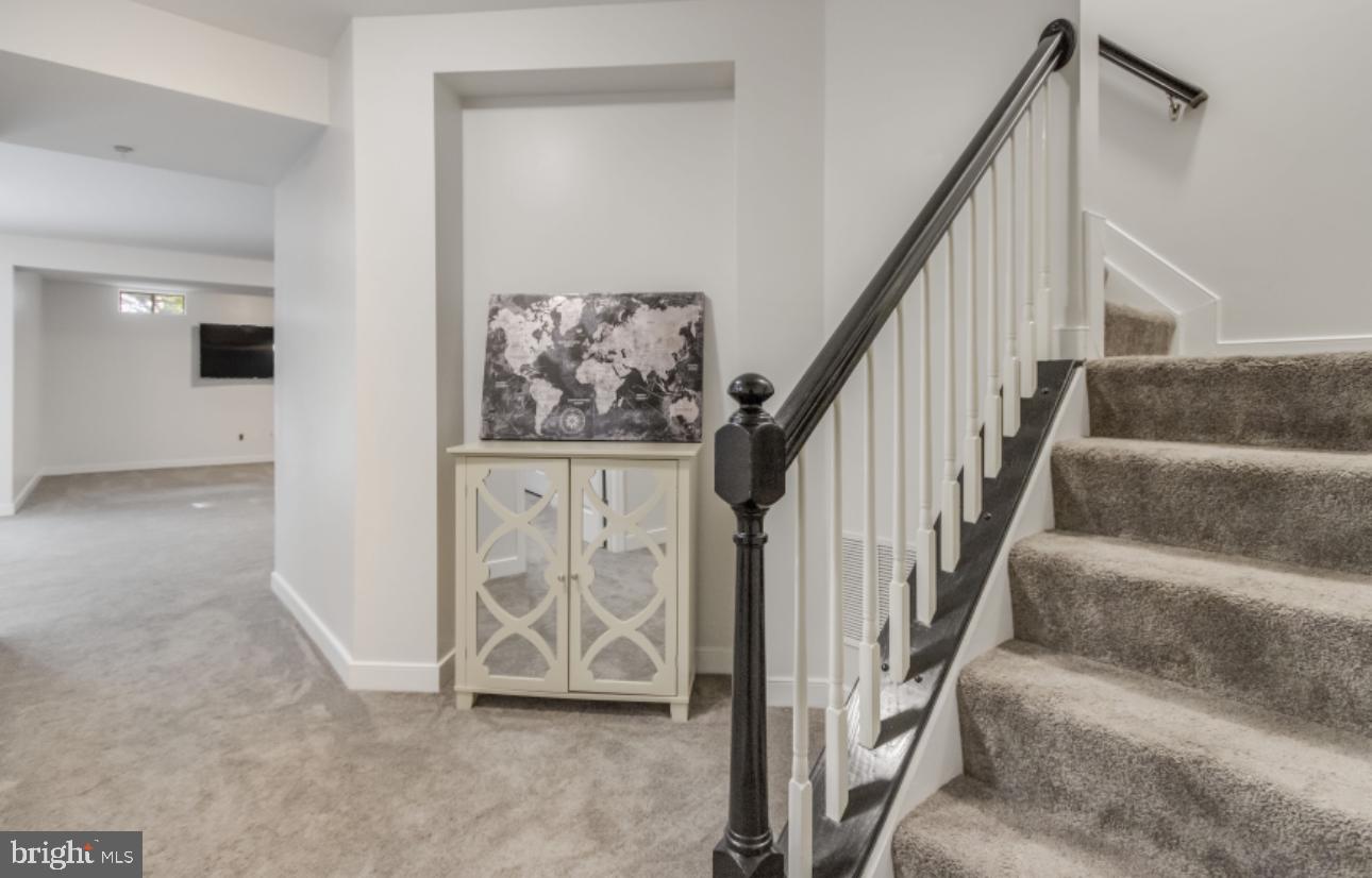 FAIRWAY ESTATES - Residential