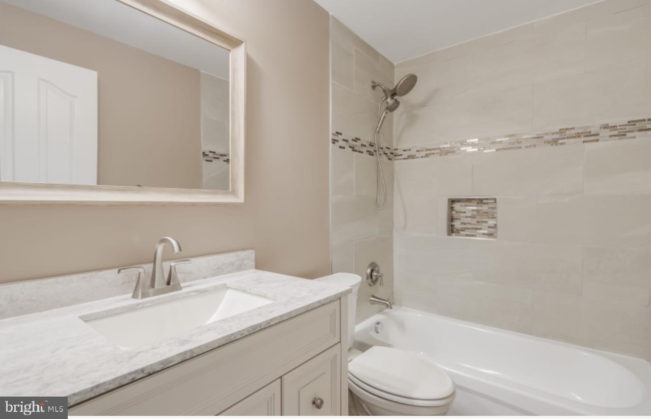 FAIRWAY ESTATES - Residential