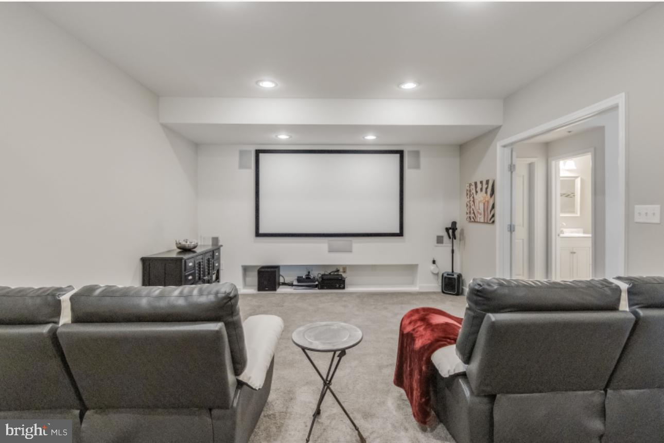 FAIRWAY ESTATES - Residential