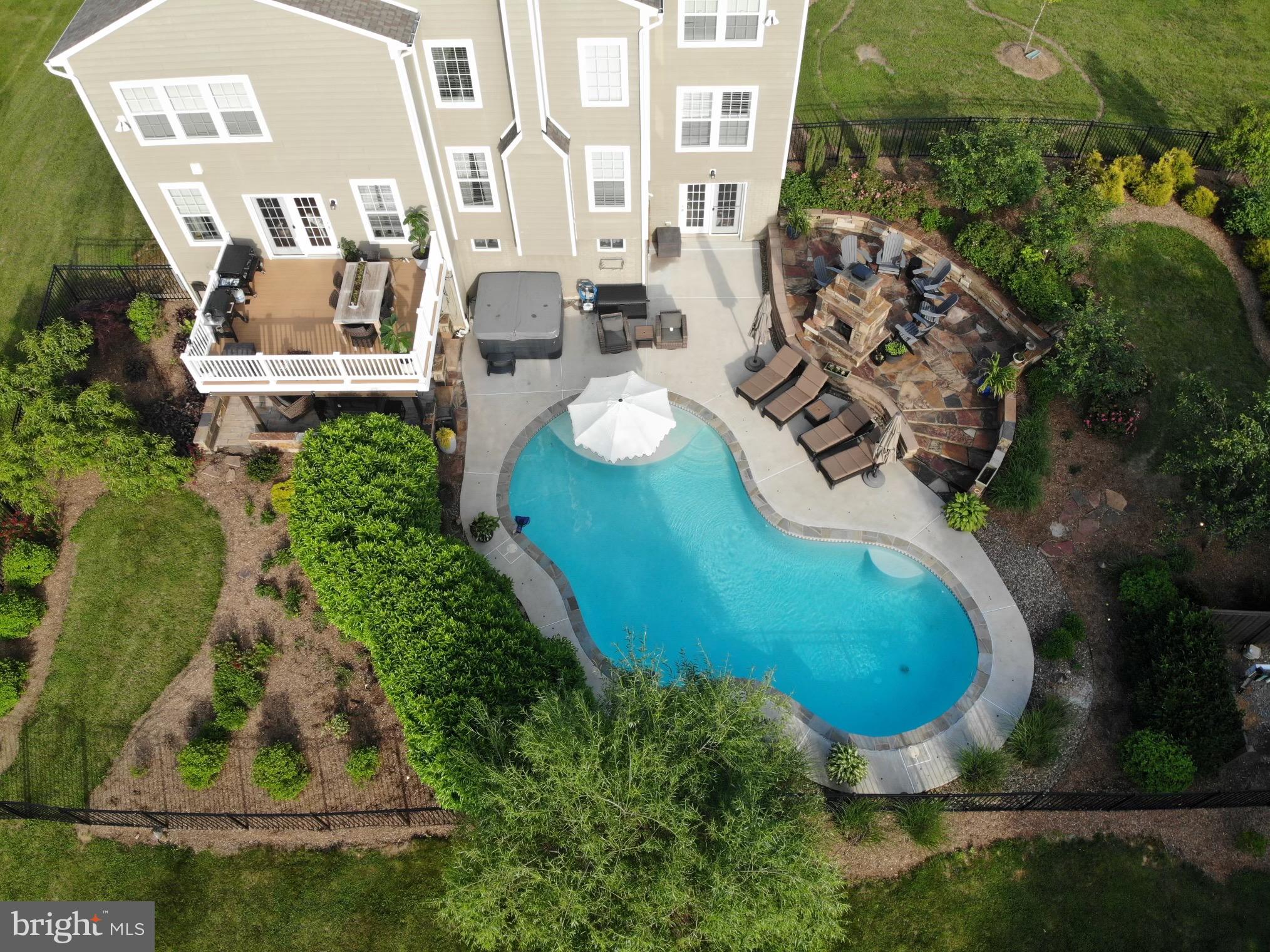 THE POINT - Residential