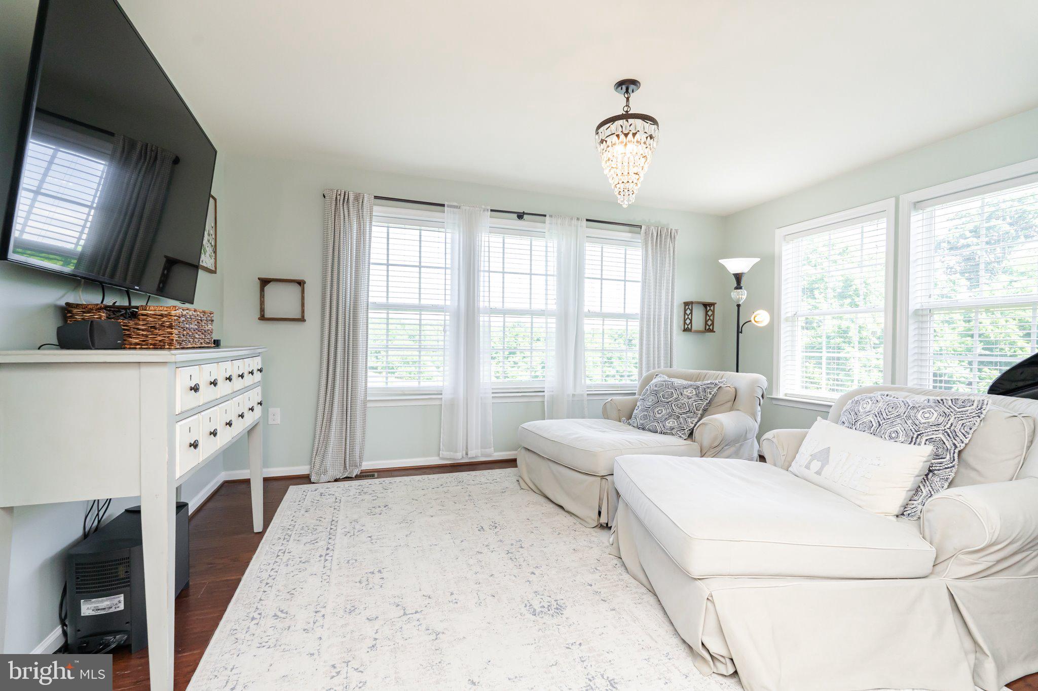 THE POINT - Residential