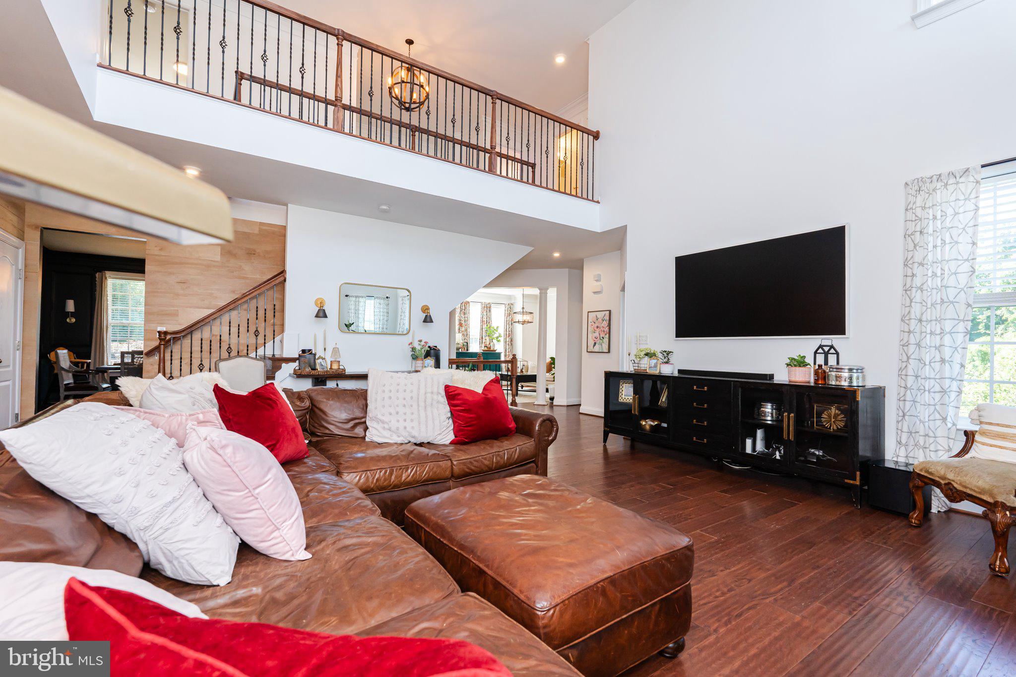 THE POINT - Residential