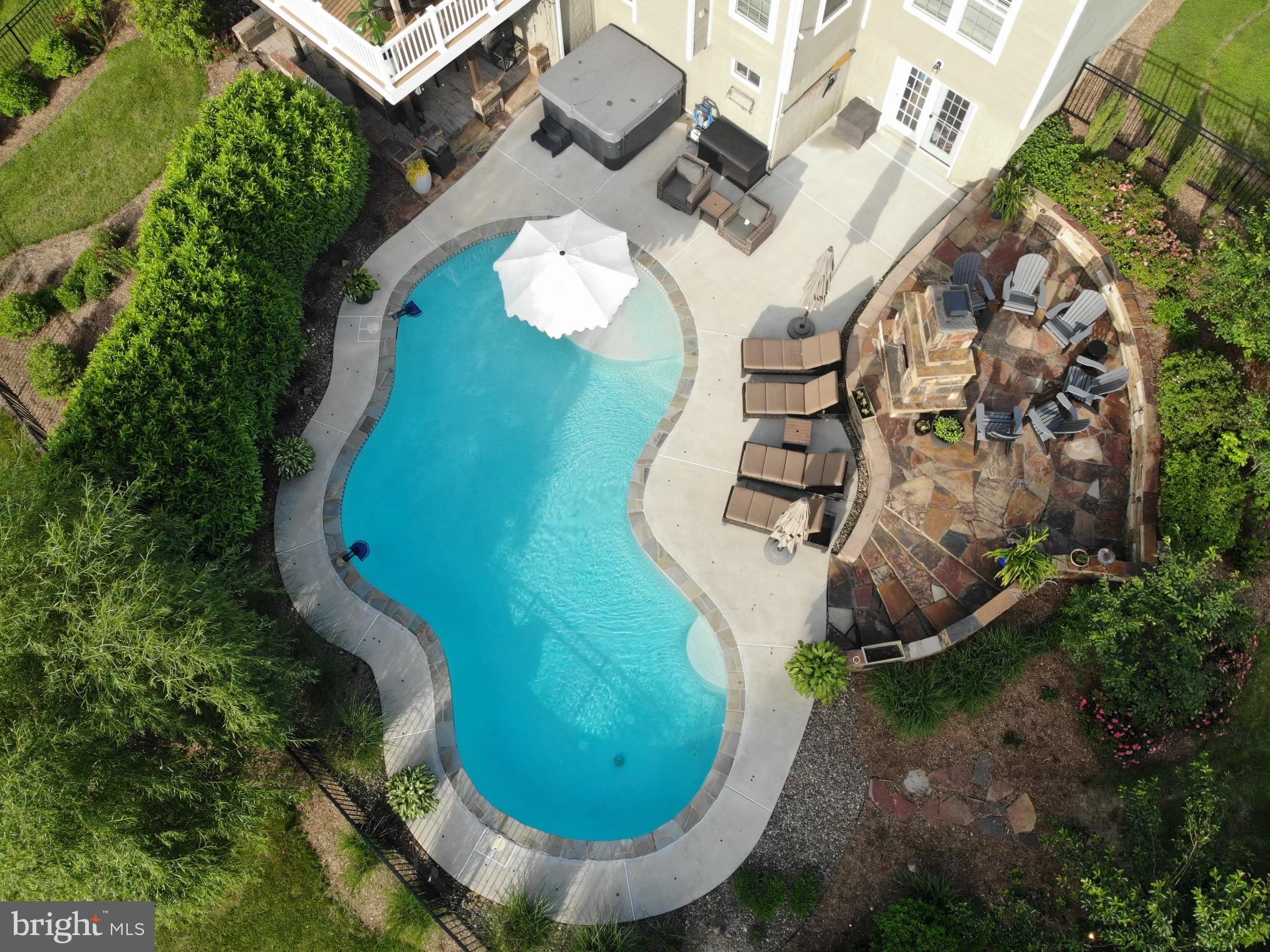 THE POINT - Residential