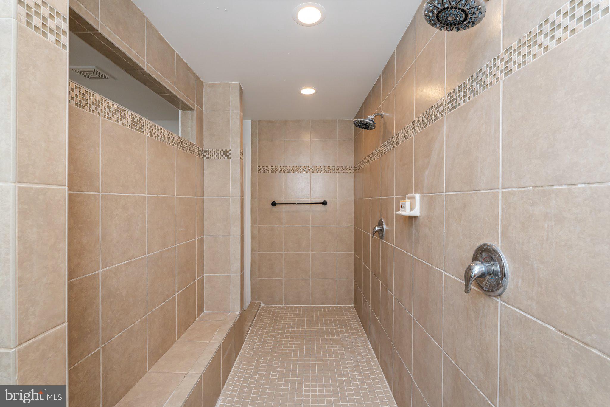 THE POINT - Residential