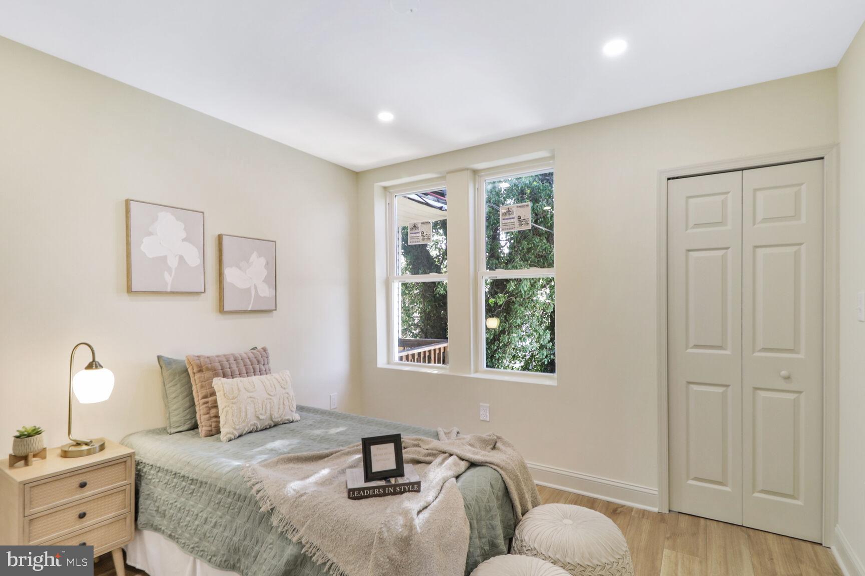 EDGEWOOD - Residential