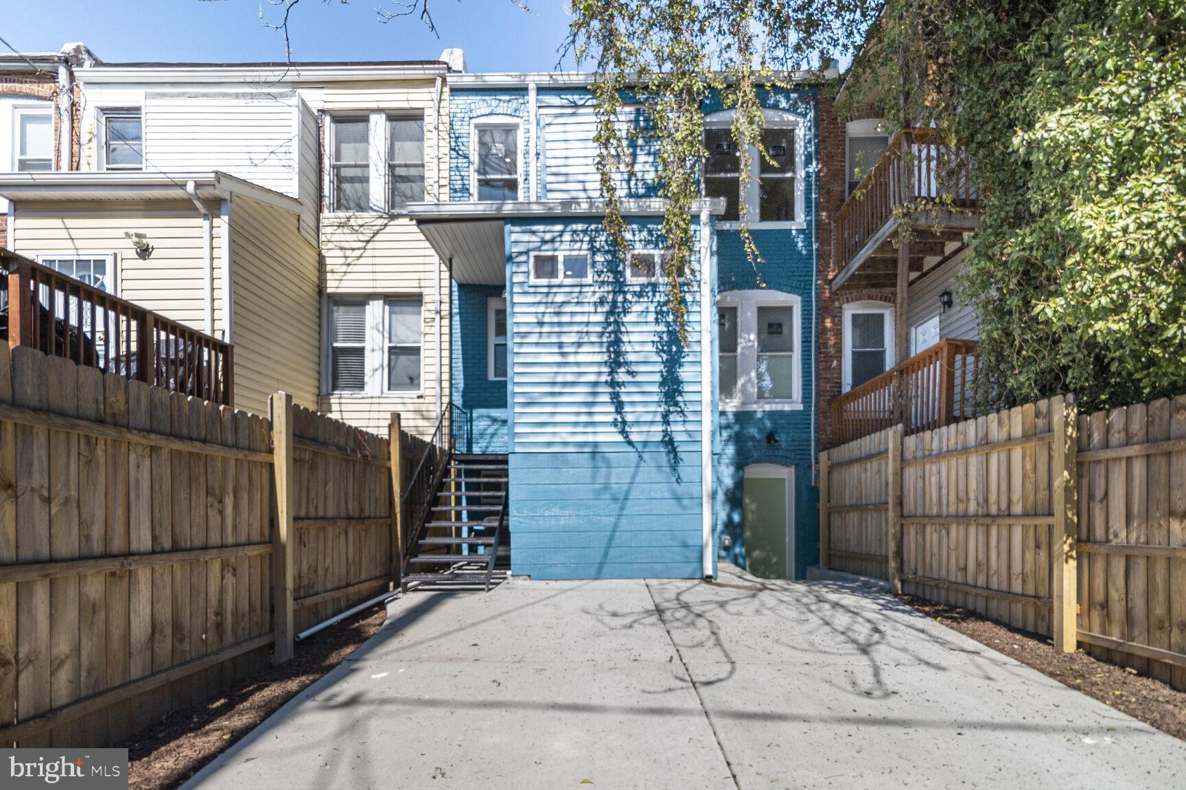 EDGEWOOD - Residential