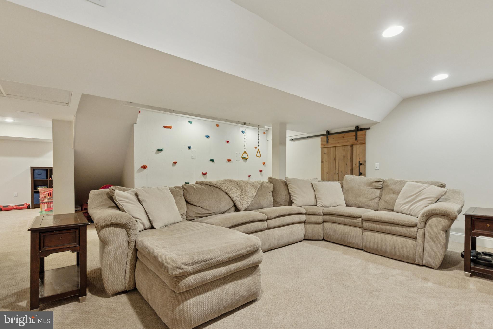 HAMLET - Residential