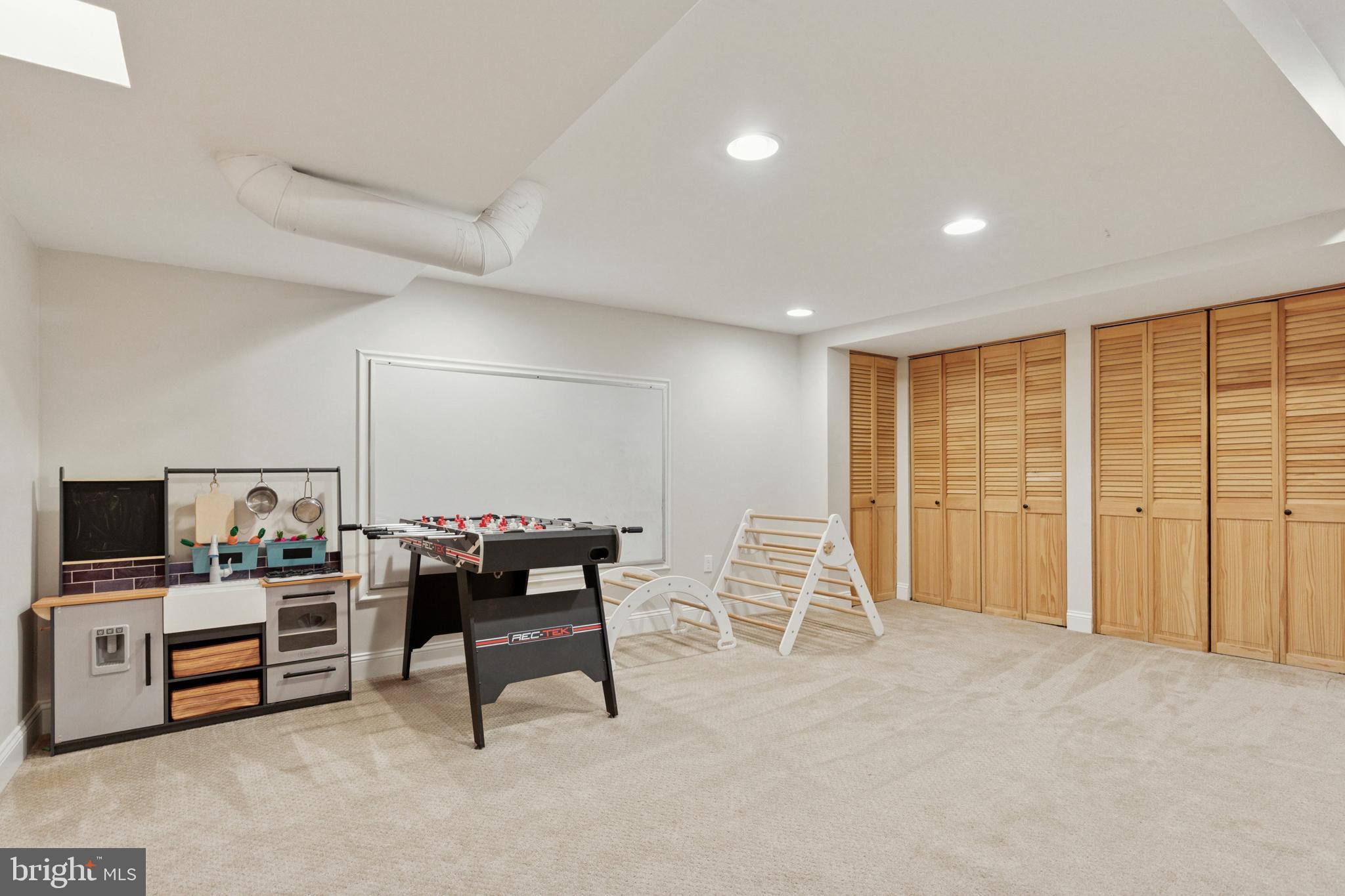 HAMLET - Residential