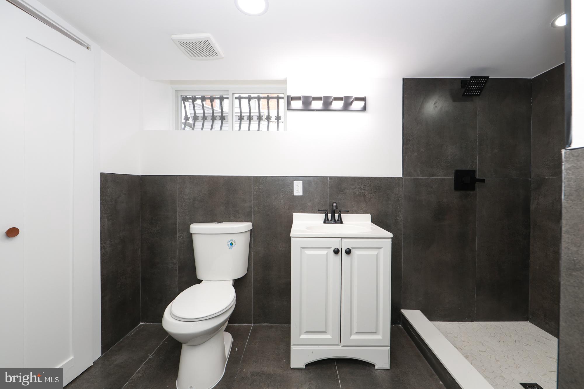 HARROWGATE - Residential