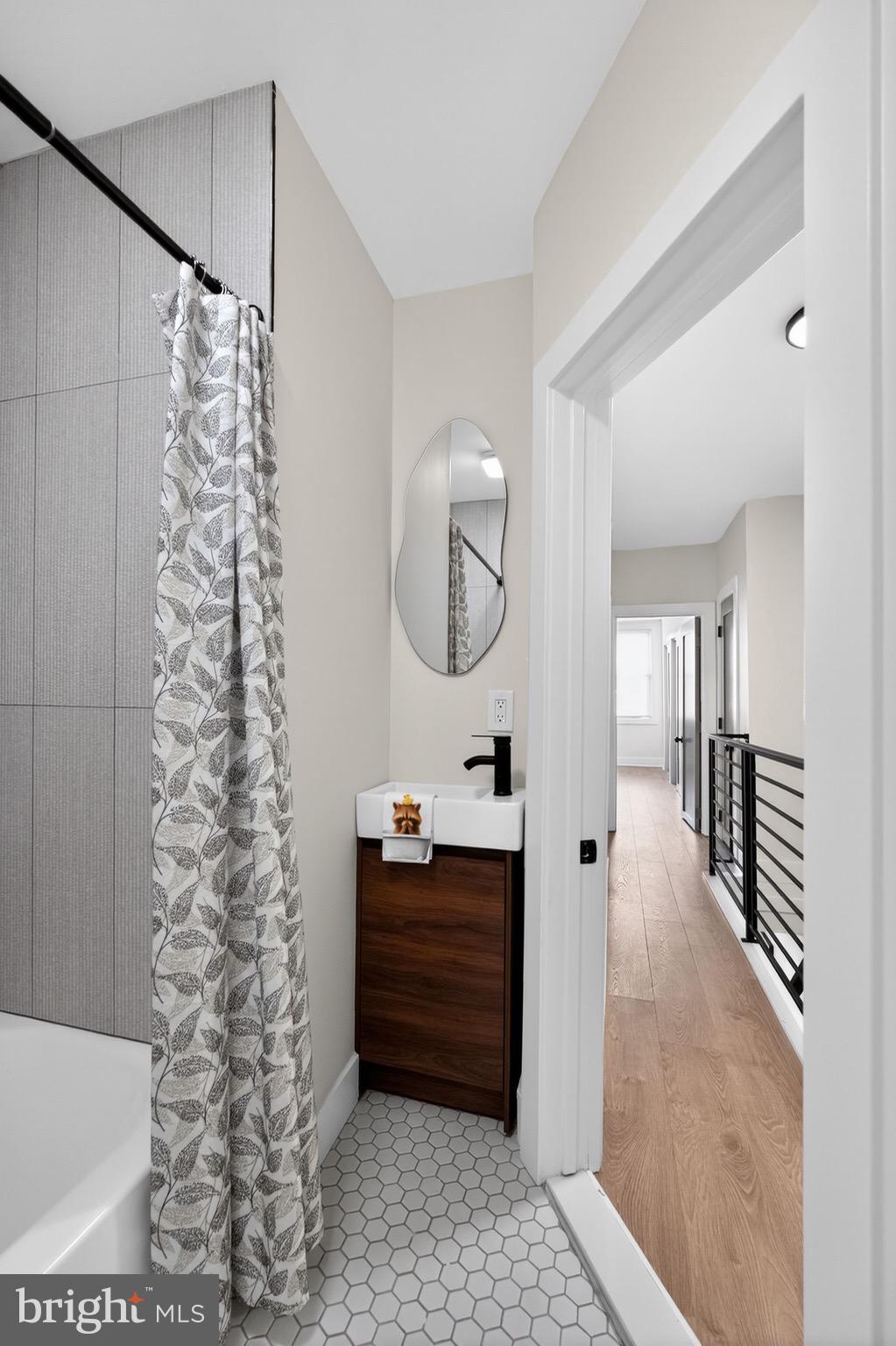 WHITMAN - Residential