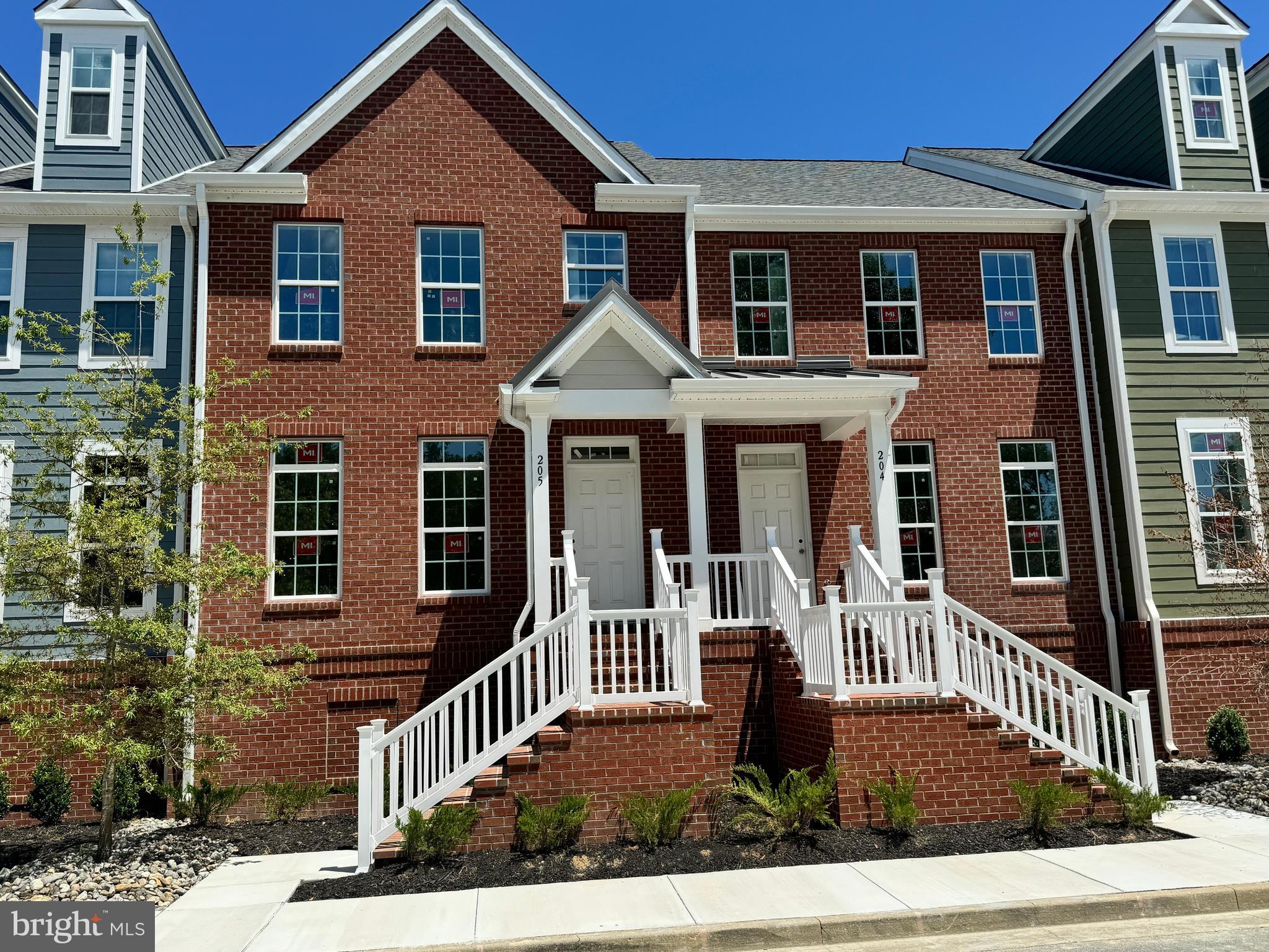 300 DIXON STREET 205