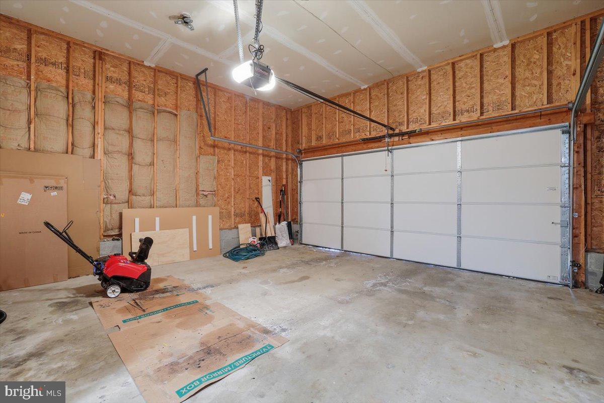 SAW CREEK ESTATES - Residential