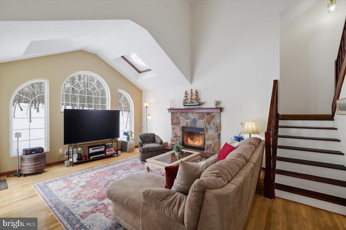 SAW CREEK ESTATES - Residential