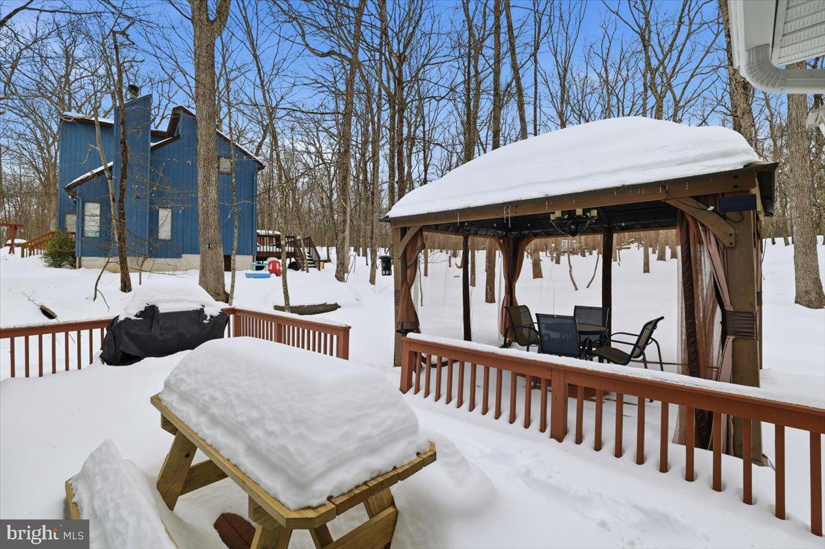 SAW CREEK ESTATES - Residential