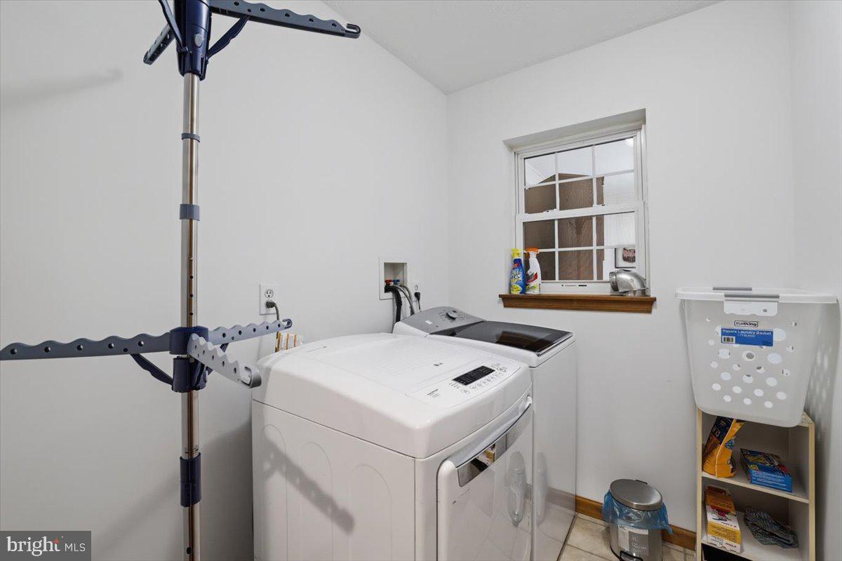 SAW CREEK ESTATES - Residential