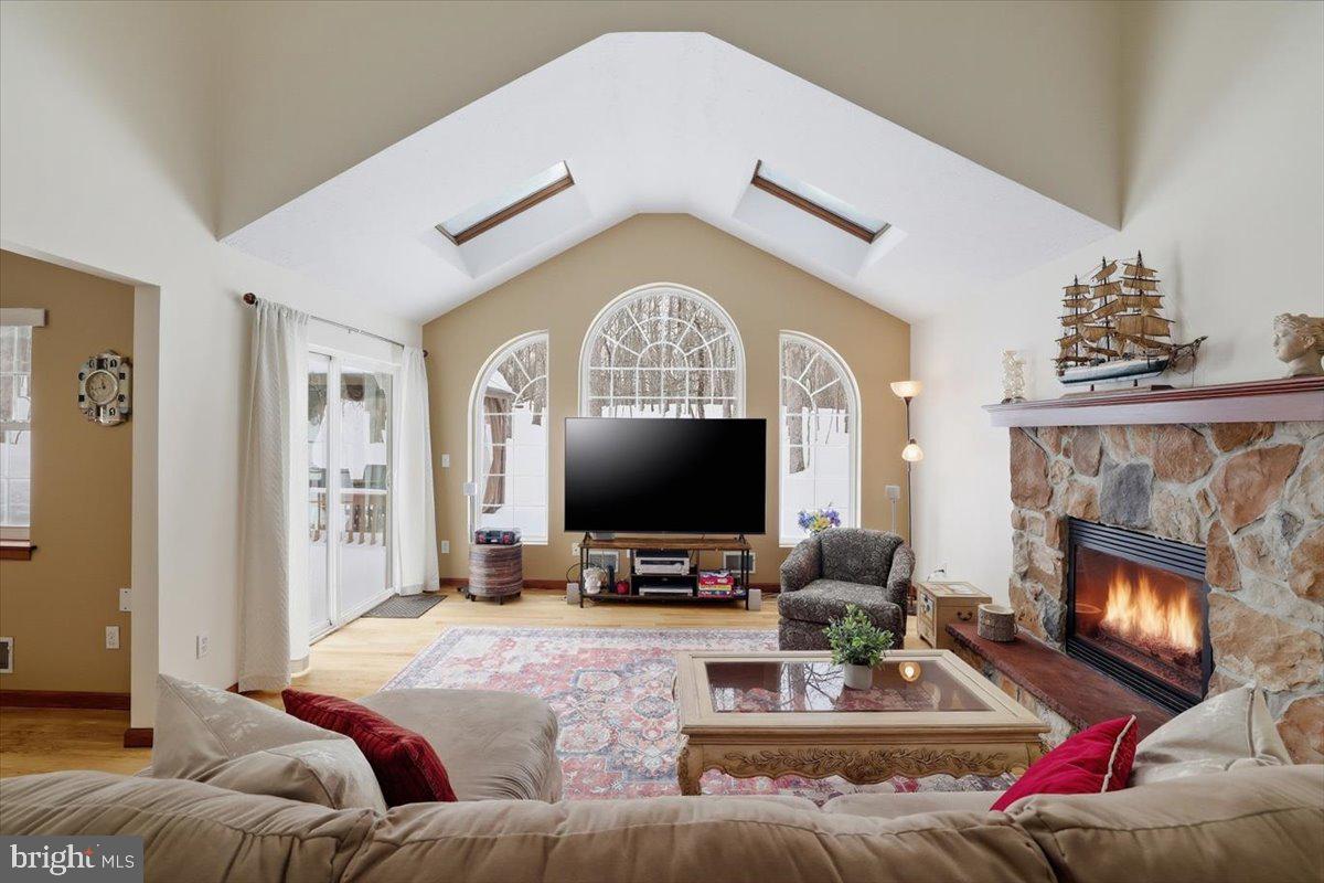 SAW CREEK ESTATES - Residential