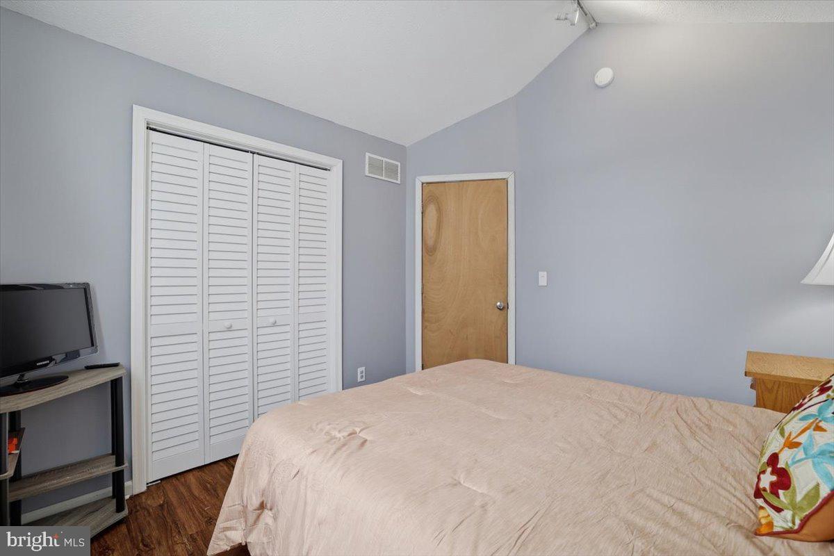 SAW CREEK ESTATES - Residential