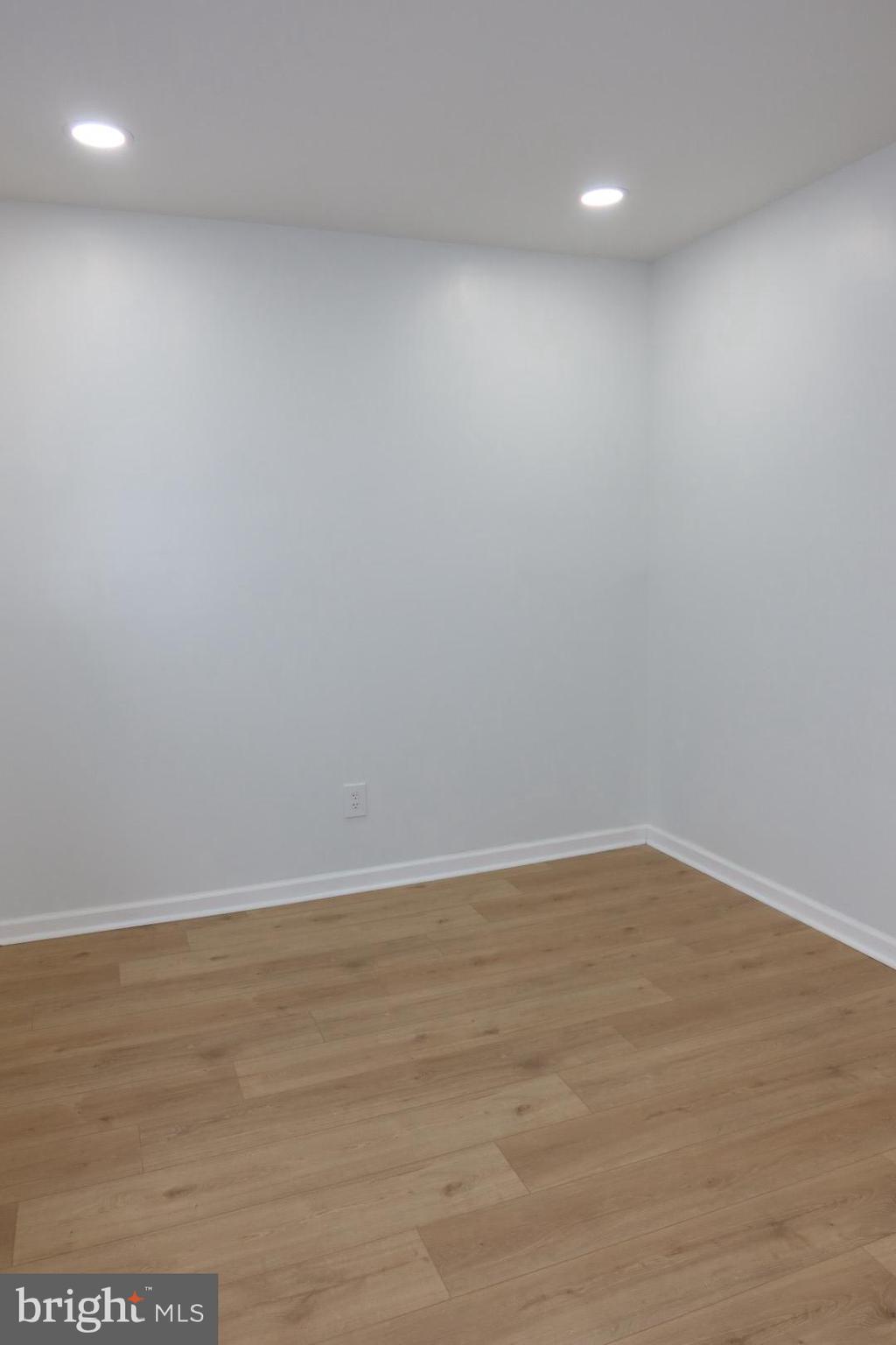 GERMANTOWN (EAST) - Residential