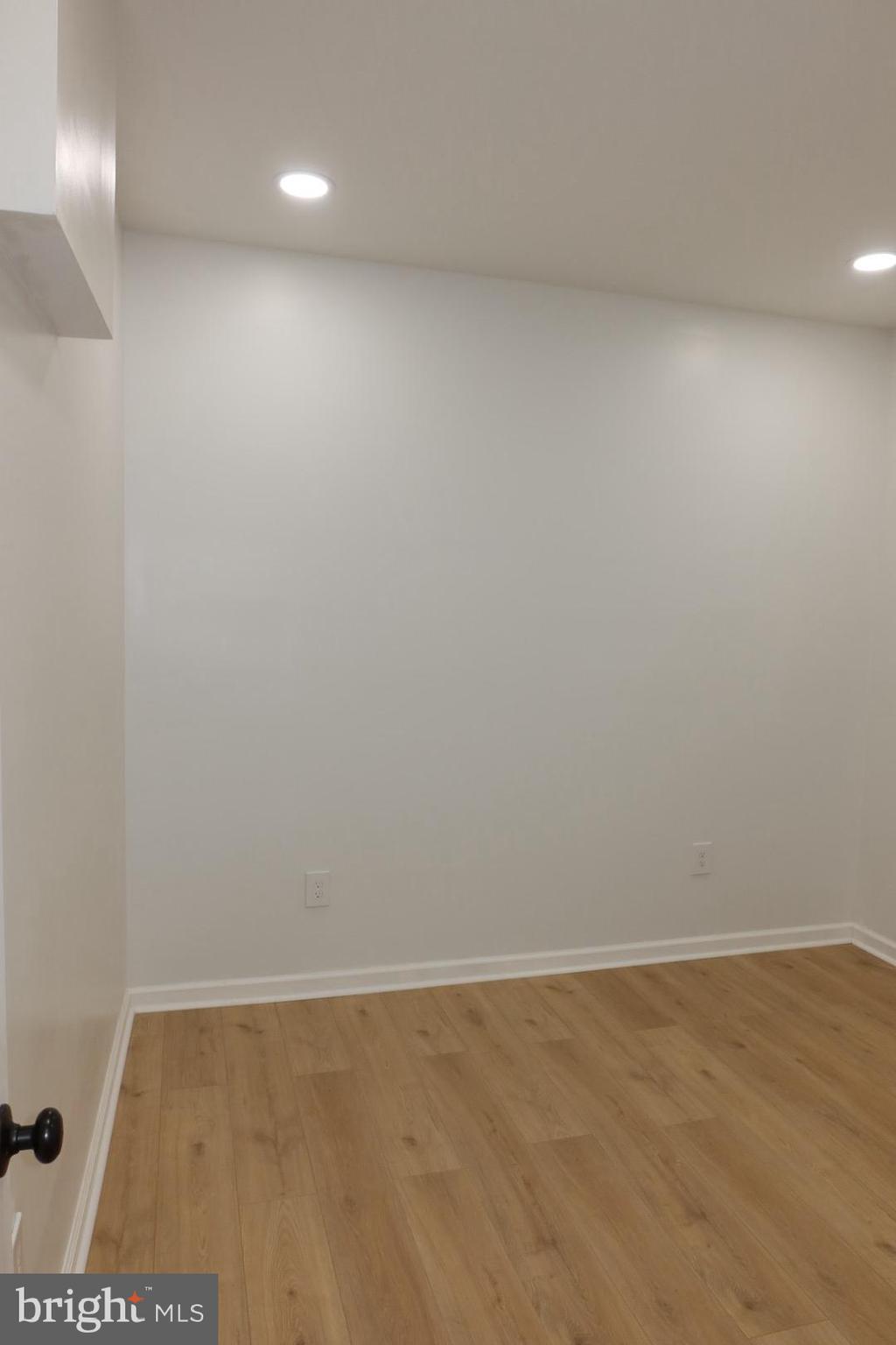 GERMANTOWN (EAST) - Residential