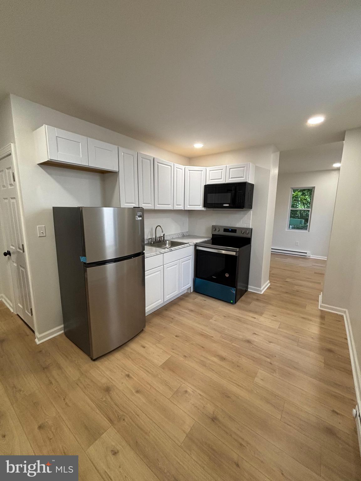 GERMANTOWN (EAST) - Residential