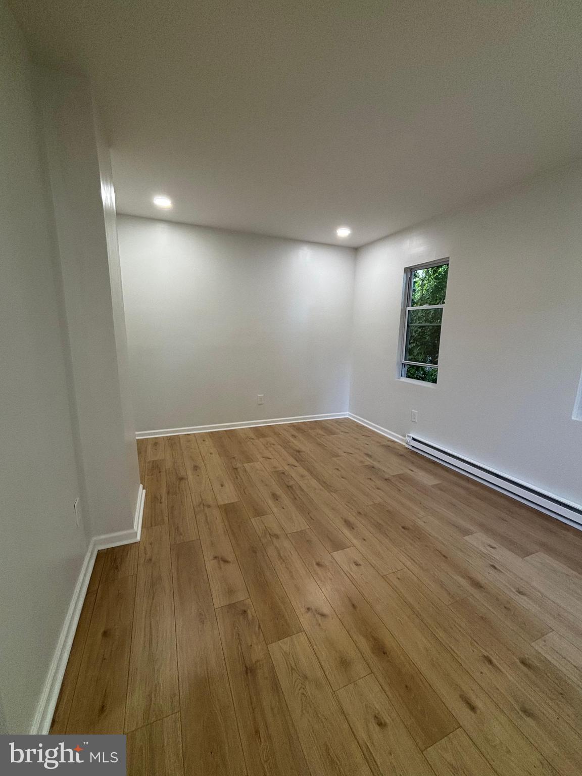 GERMANTOWN (EAST) - Residential