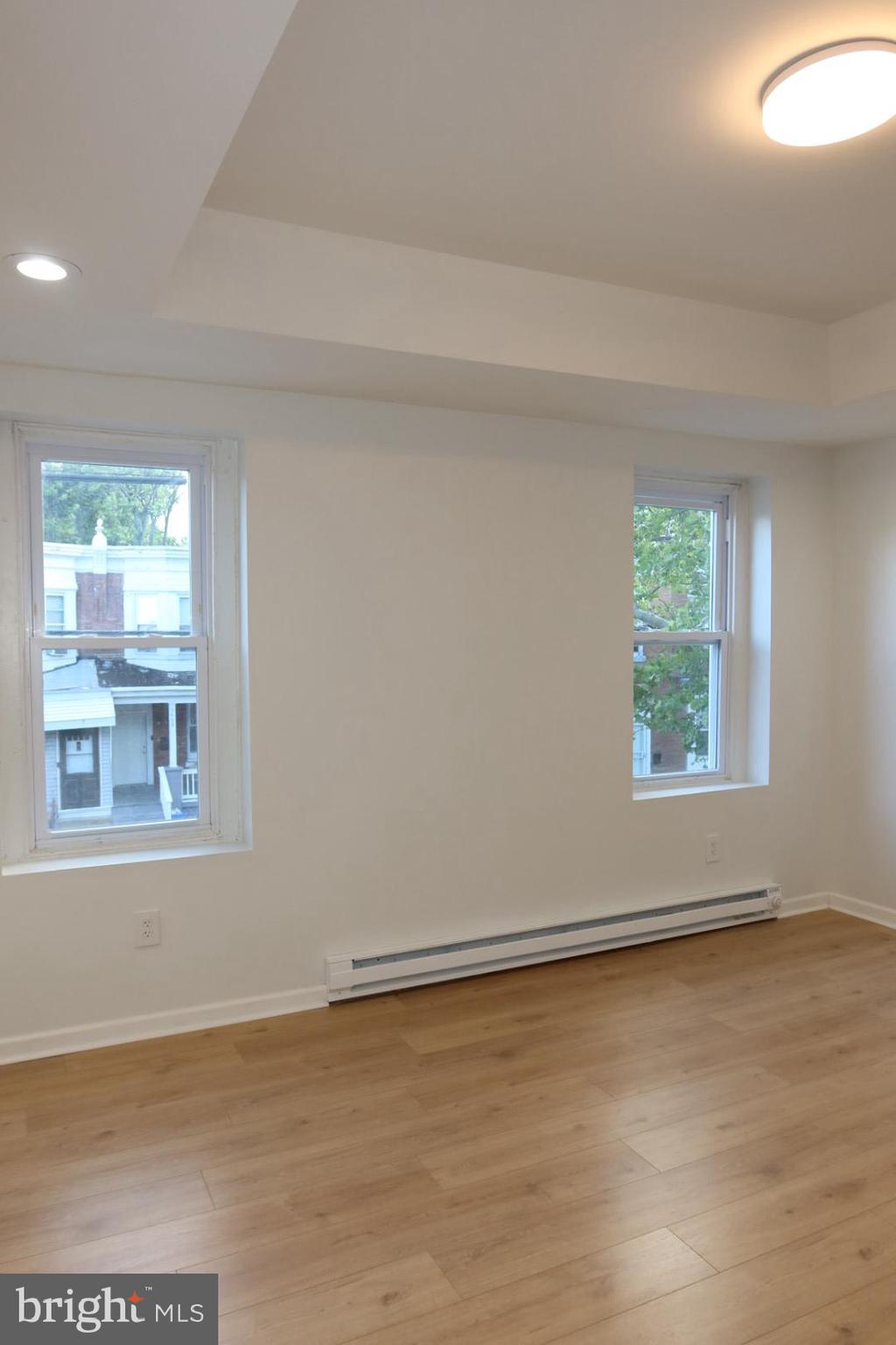 GERMANTOWN (EAST) - Residential