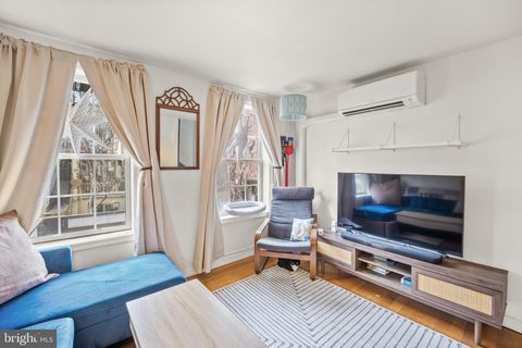 124 CATHARINE STREET D PHILADELPHIA PA 19147