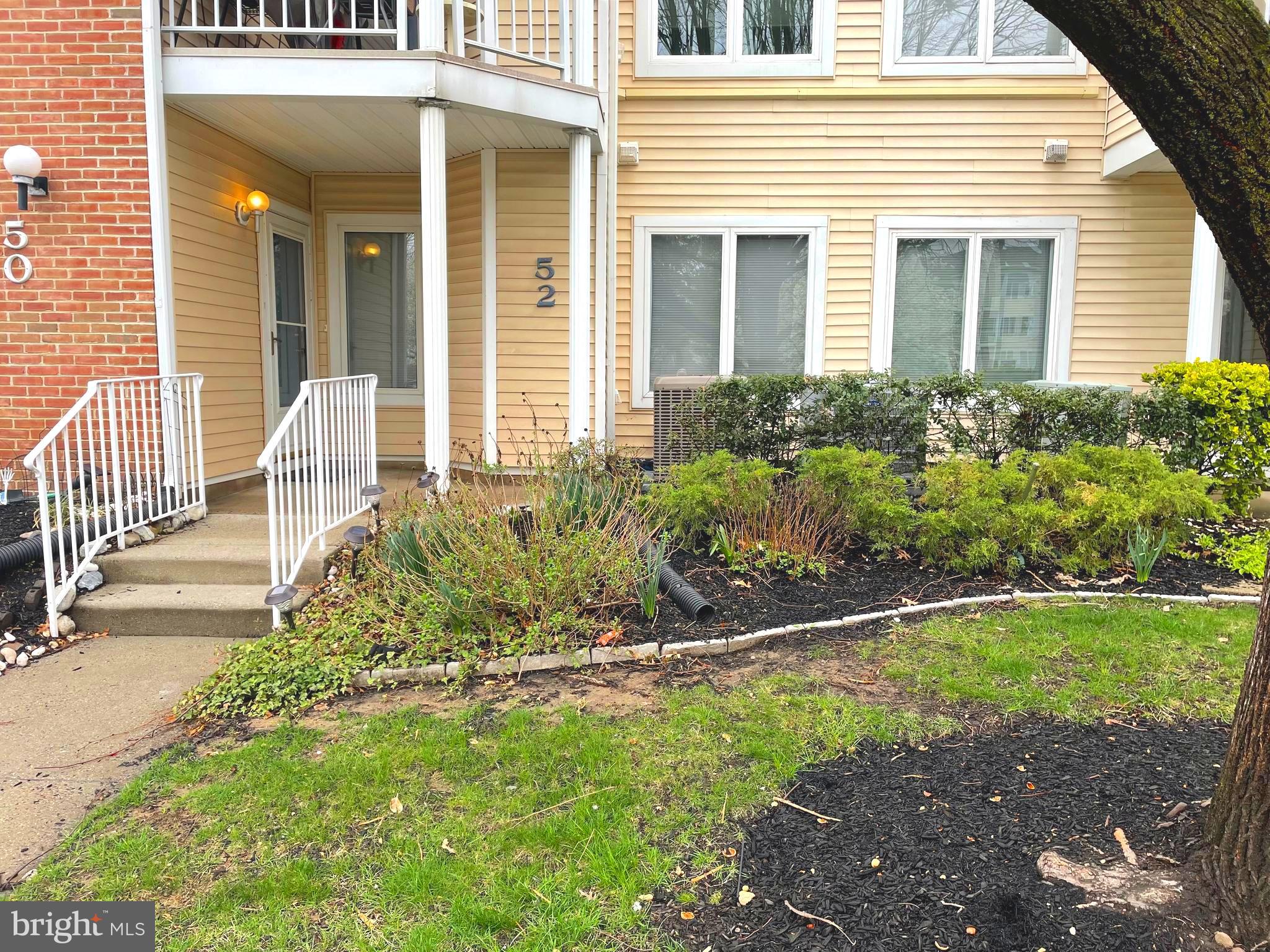 CRESTWOOD CONDO - Residential