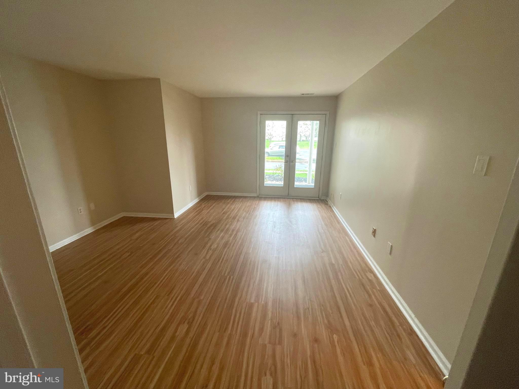 CRESTWOOD CONDO - Residential