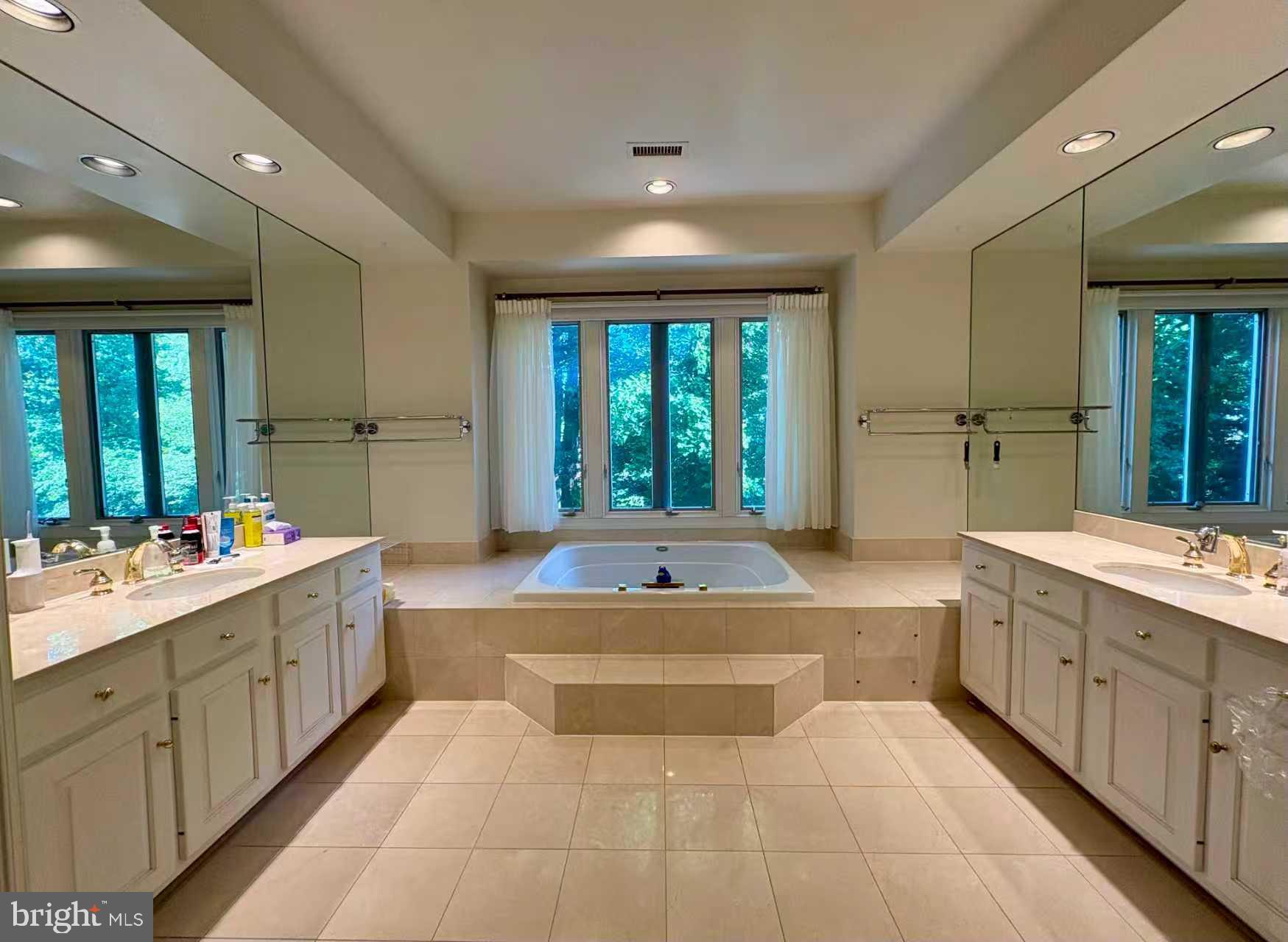 POTOMAC CREST - Residential