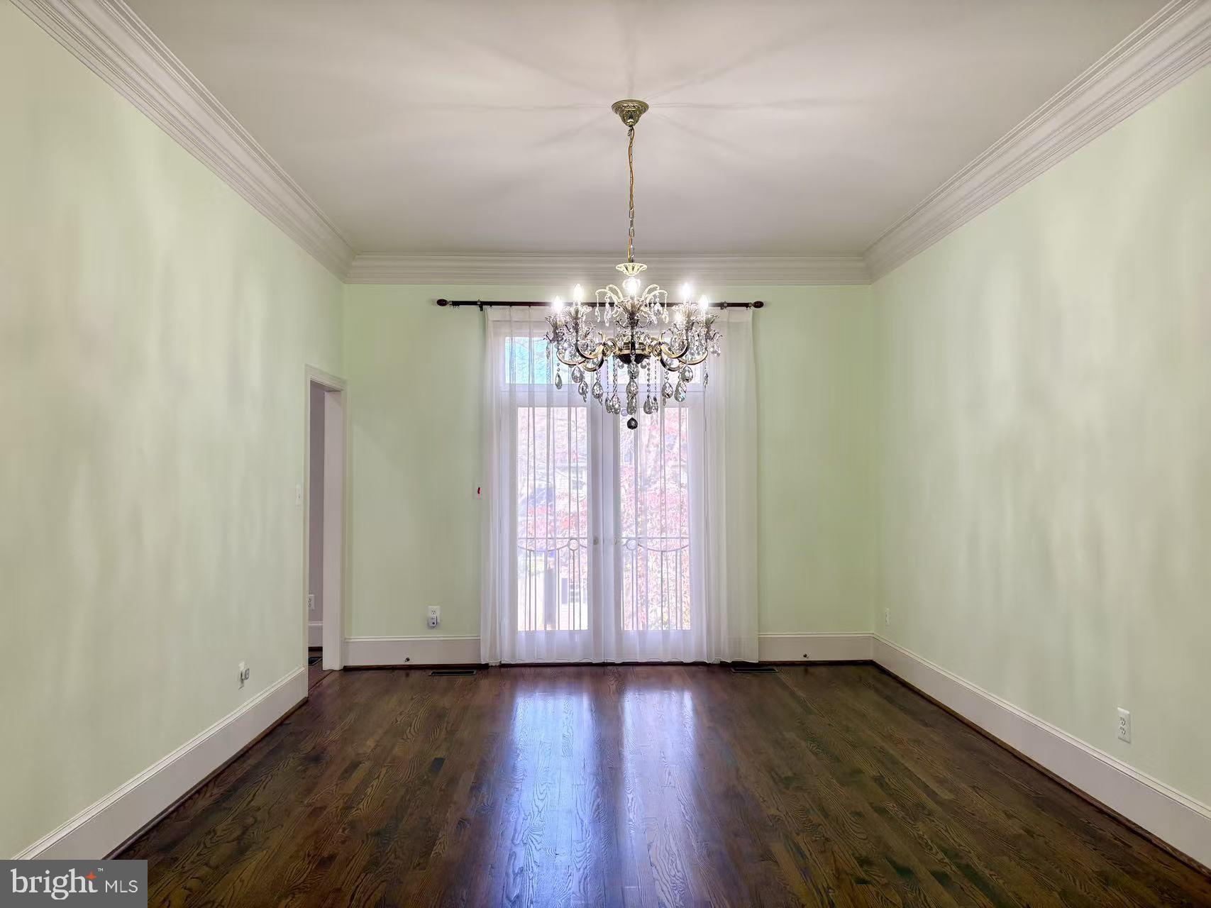 POTOMAC CREST - Residential