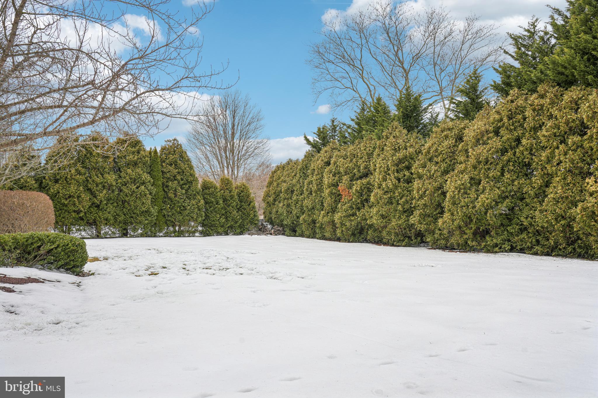 NORTHAMPTON CROSSG - Residential