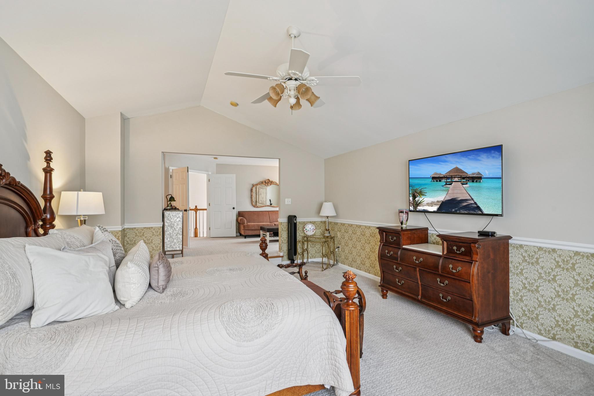 NORTHAMPTON CROSSG - Residential