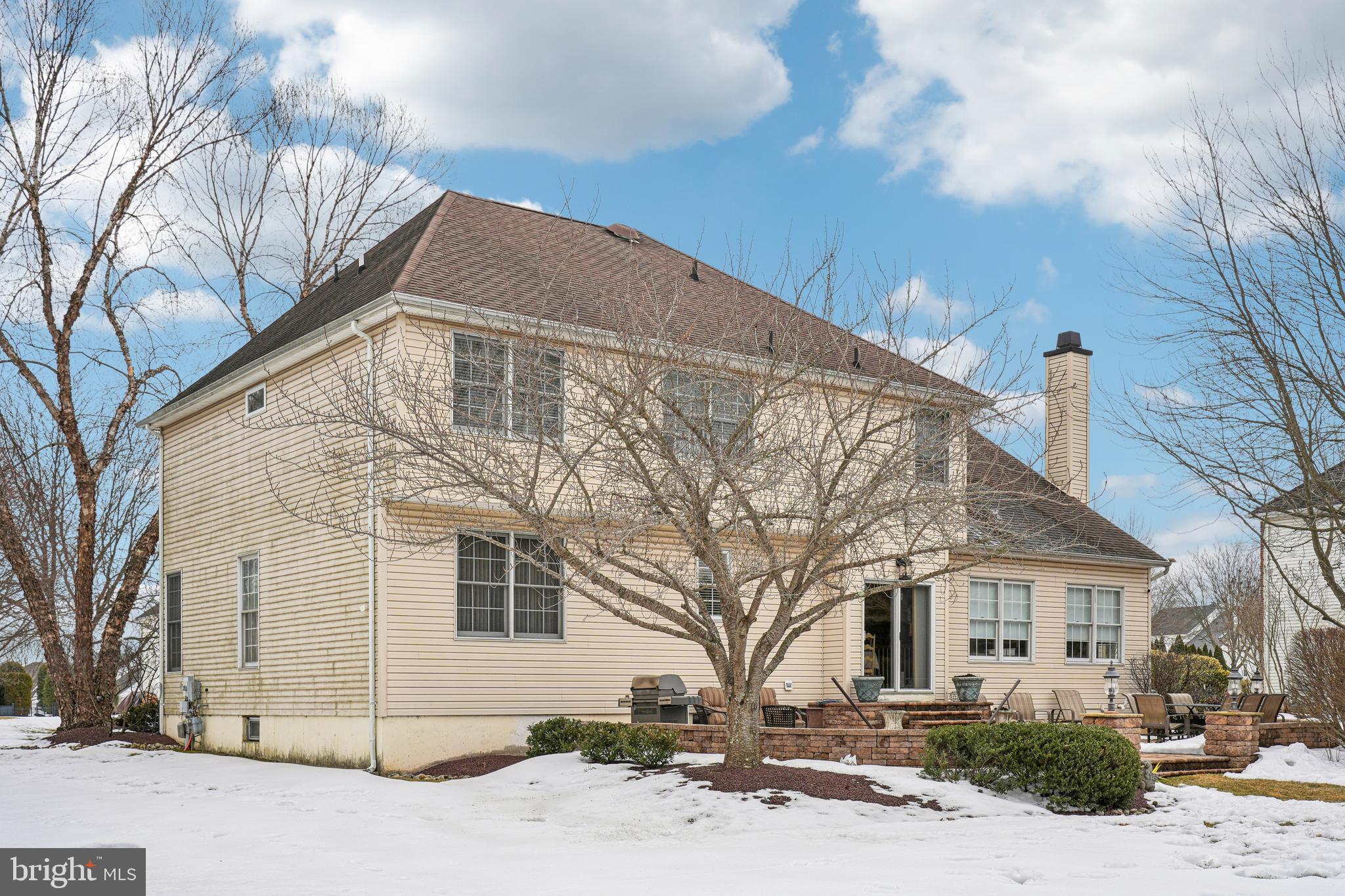 NORTHAMPTON CROSSG - Residential