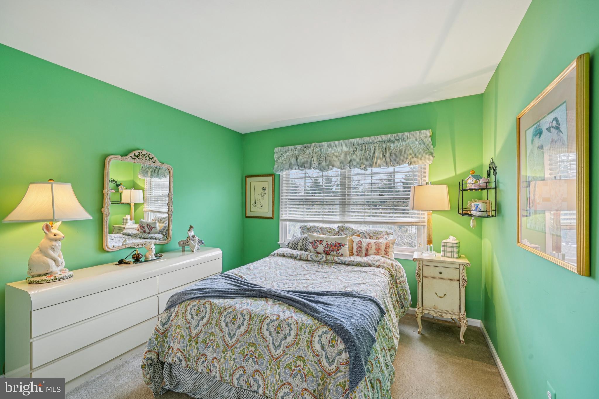 NORTHAMPTON CROSSG - Residential