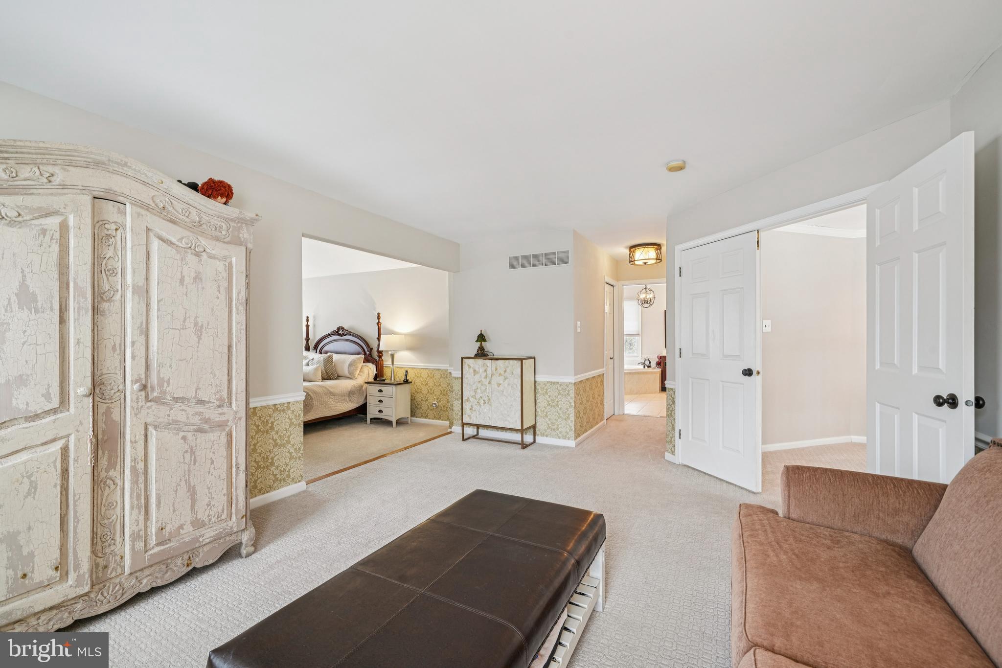 NORTHAMPTON CROSSG - Residential