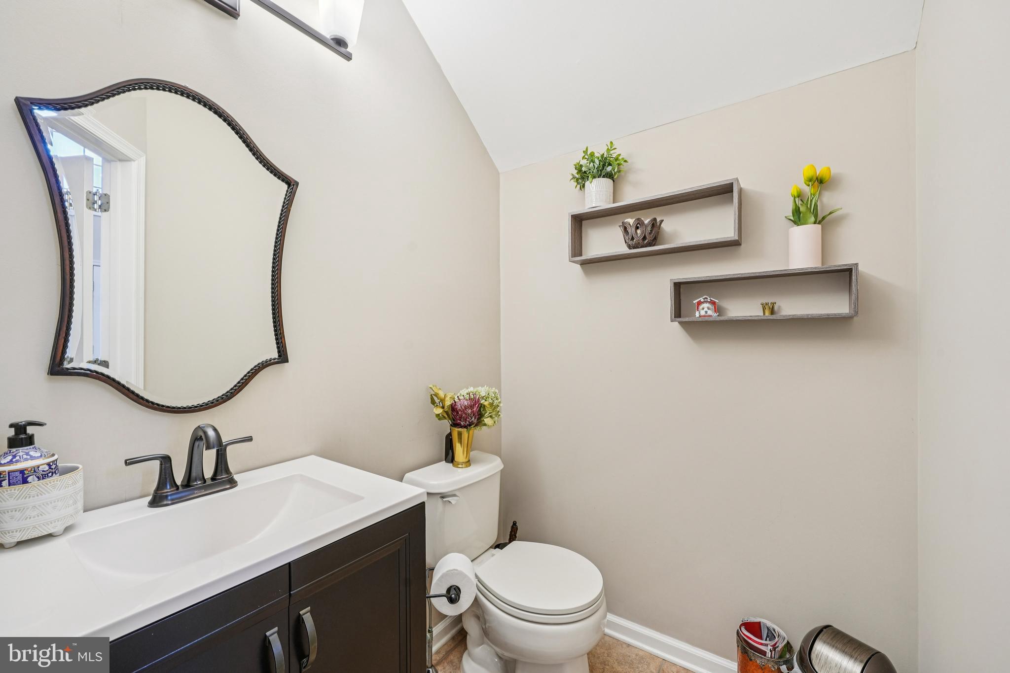 NORTHAMPTON CROSSG - Residential