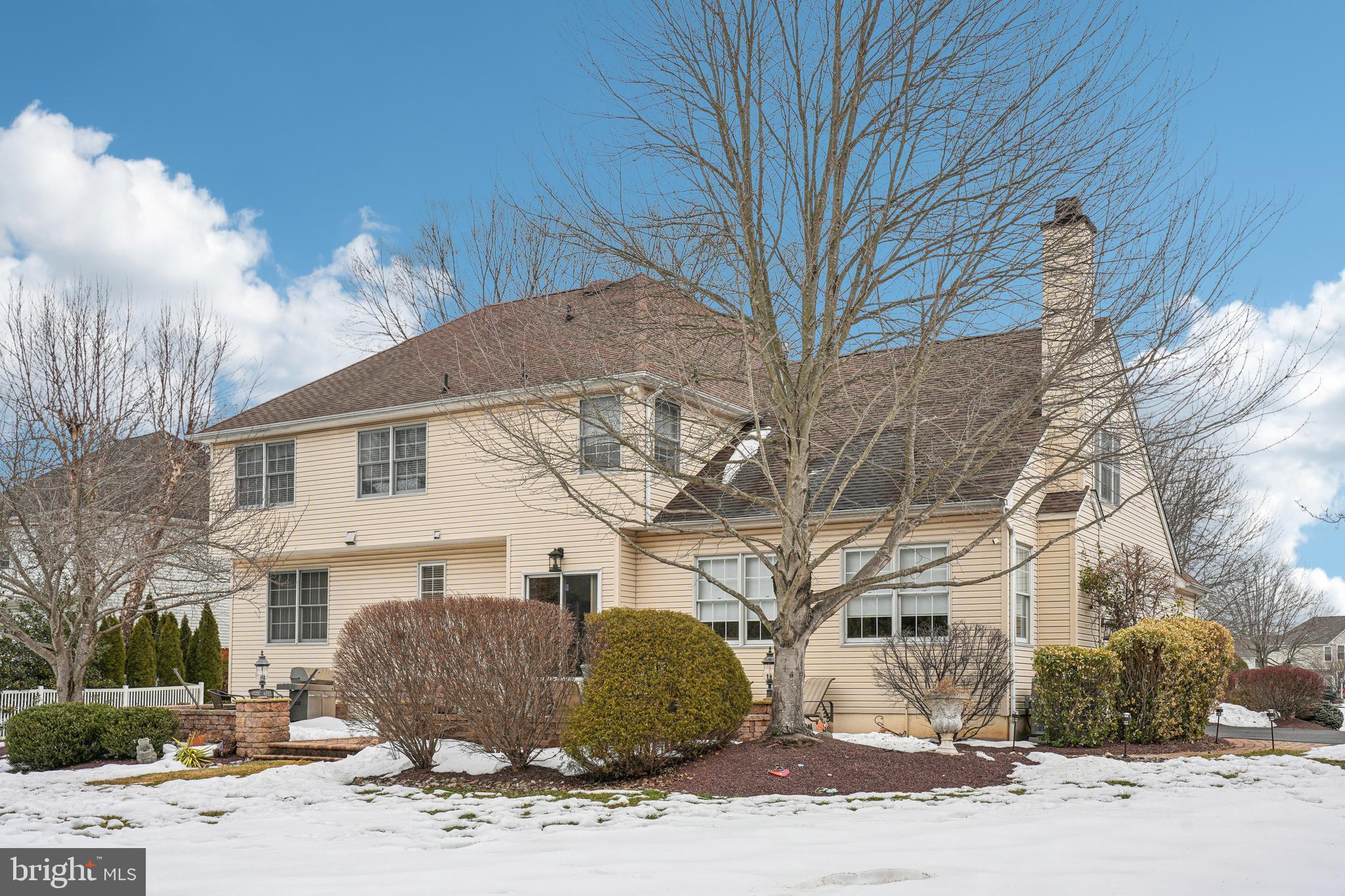 NORTHAMPTON CROSSG - Residential