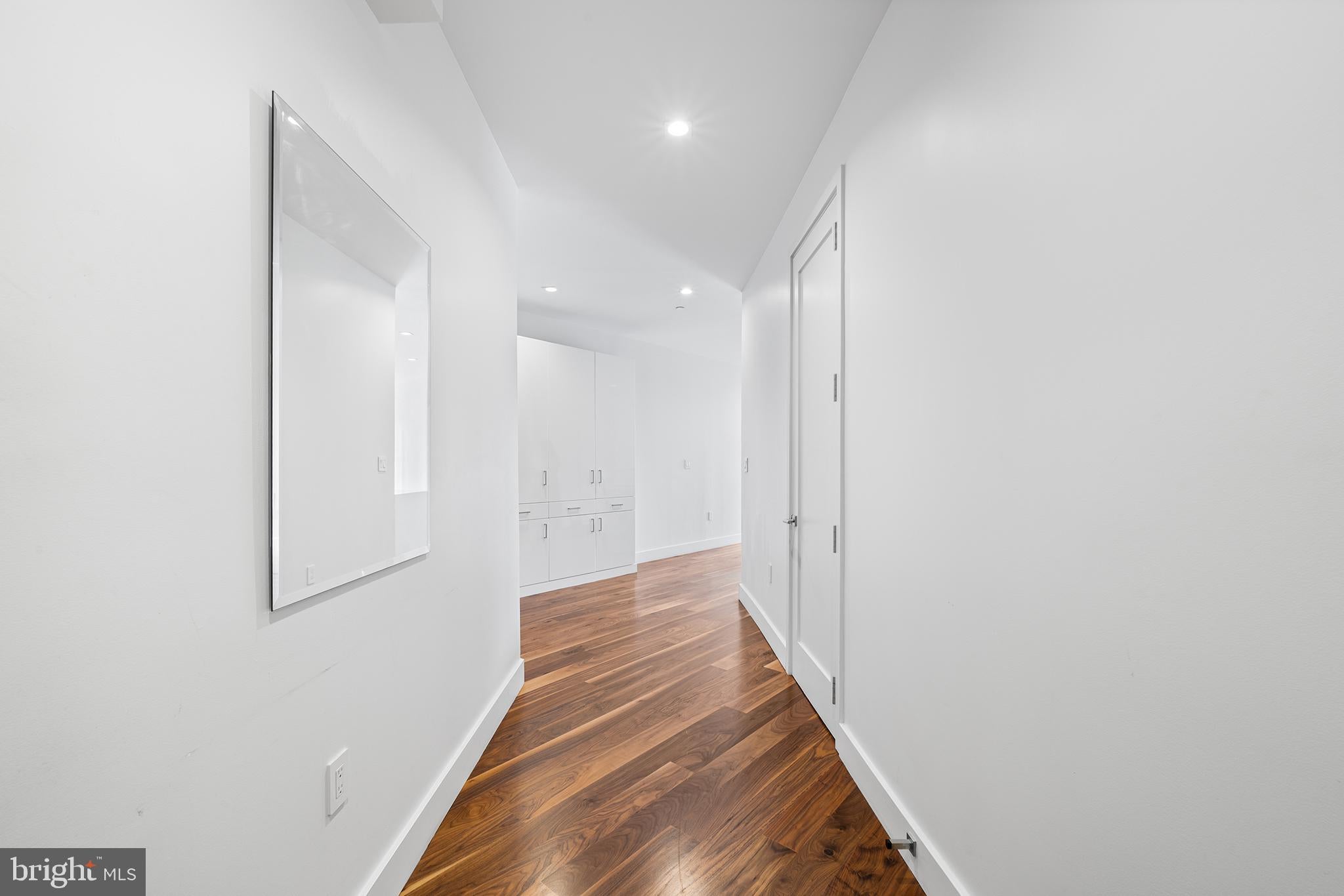 621-23 S 24TH STREET 208