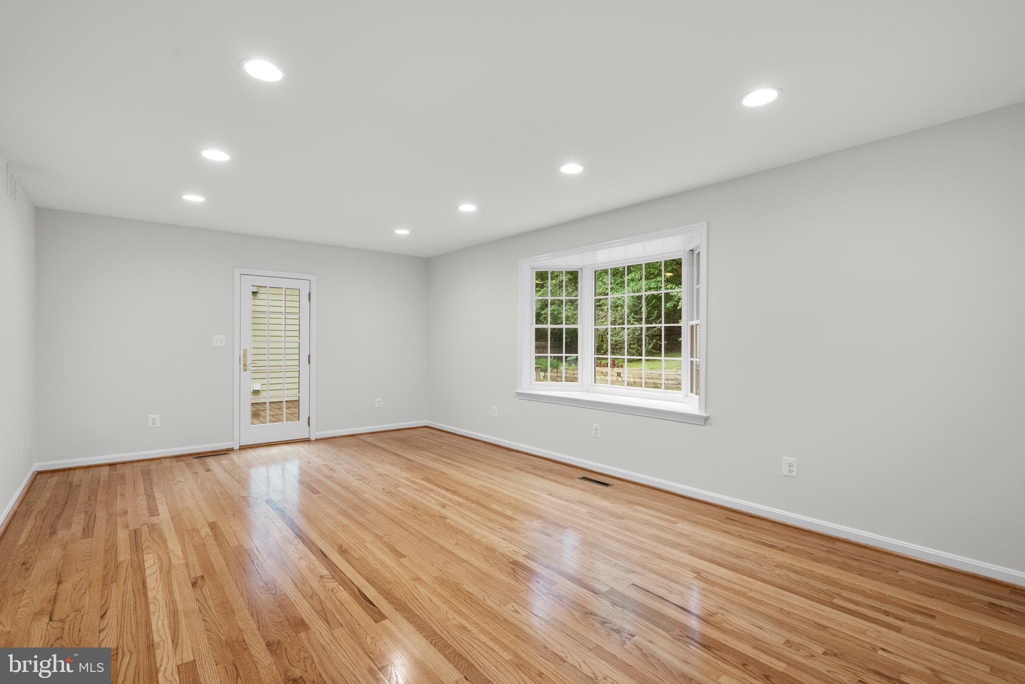 CLARKSBURG OUTSIDE - Residential