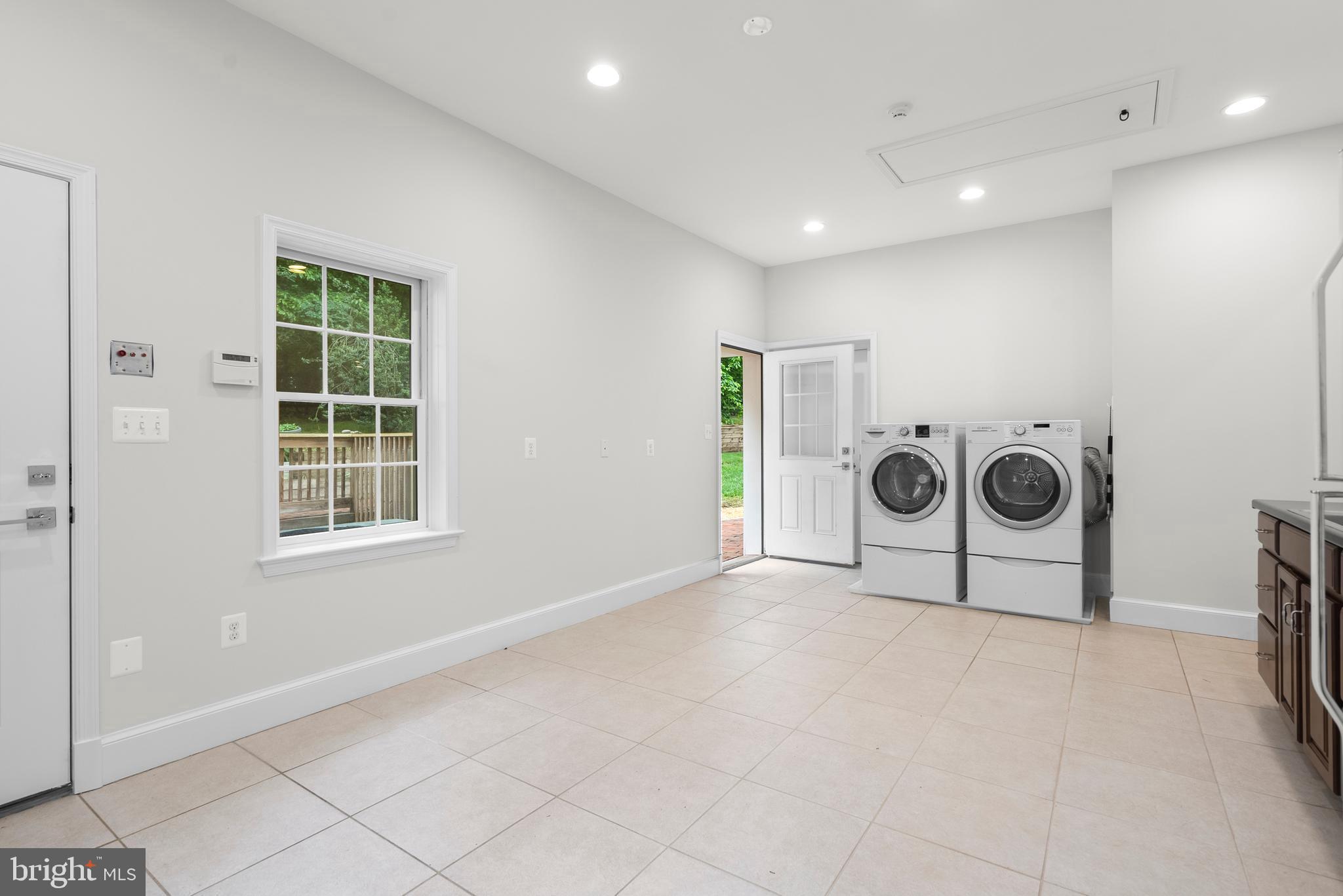 CLARKSBURG OUTSIDE - Residential